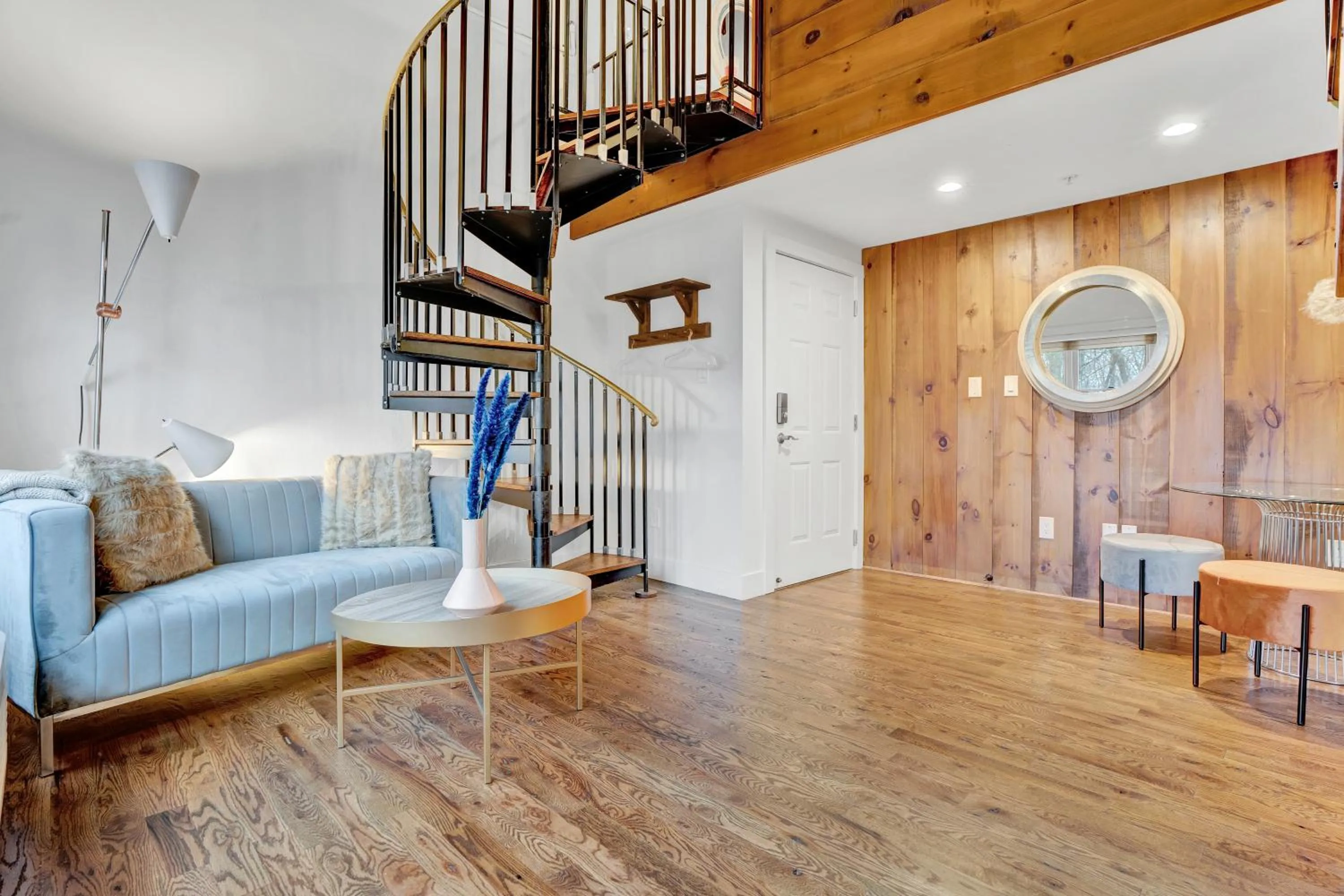 Living room in Chimney Hill Estate Inn