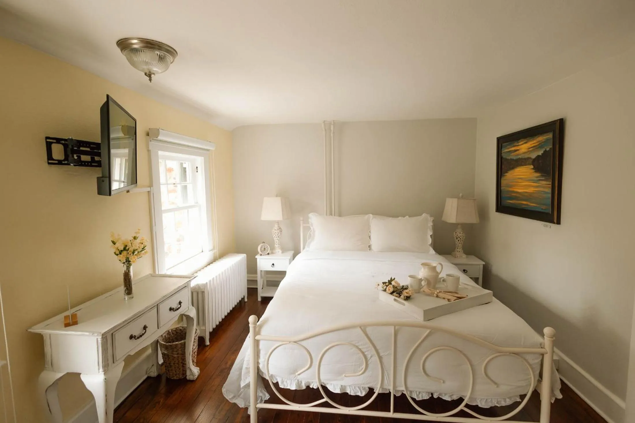 Bed in Chimney Hill Estate Inn