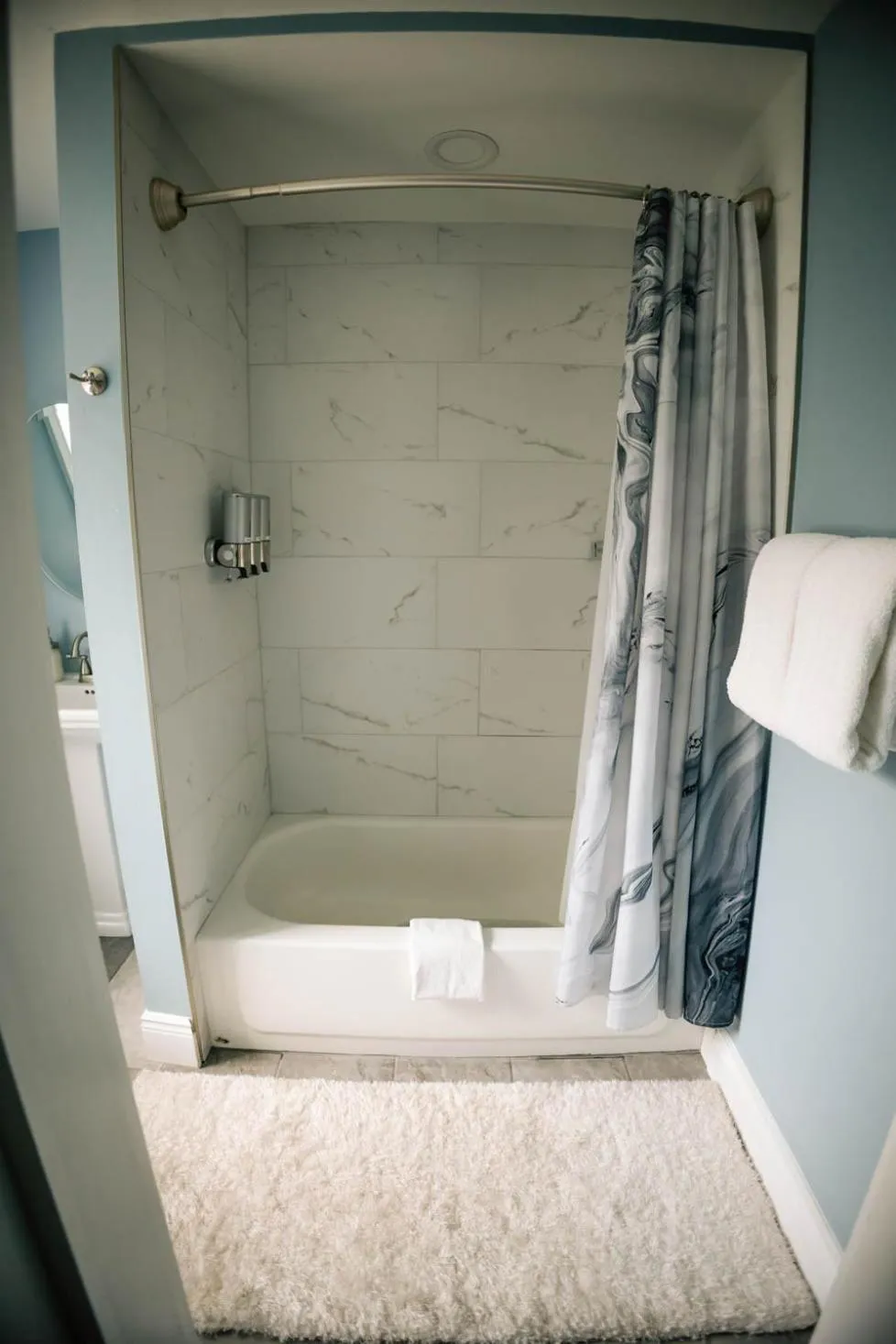 Chimney Hill Estate Inn