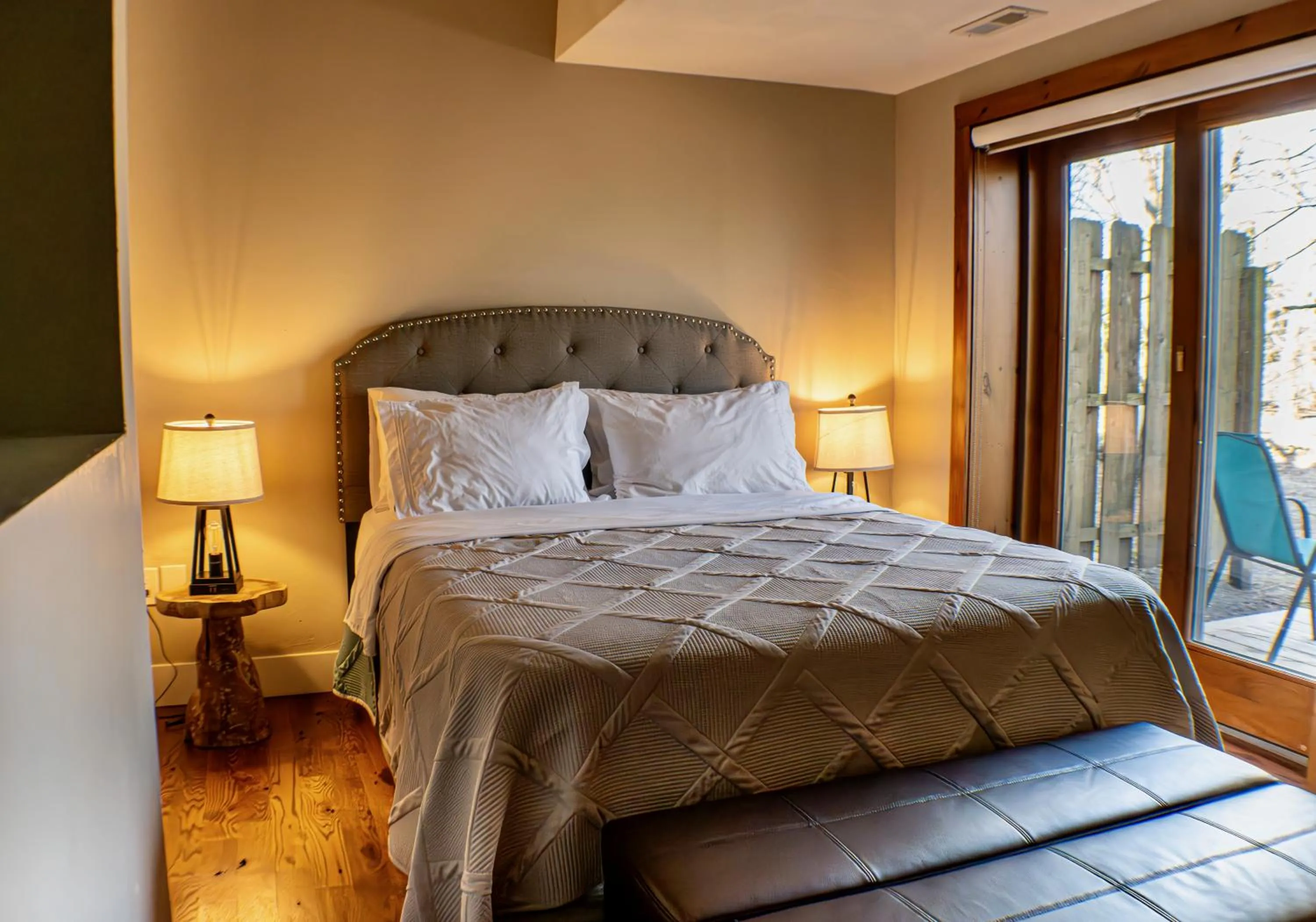 Bed in Chimney Hill Estate Inn