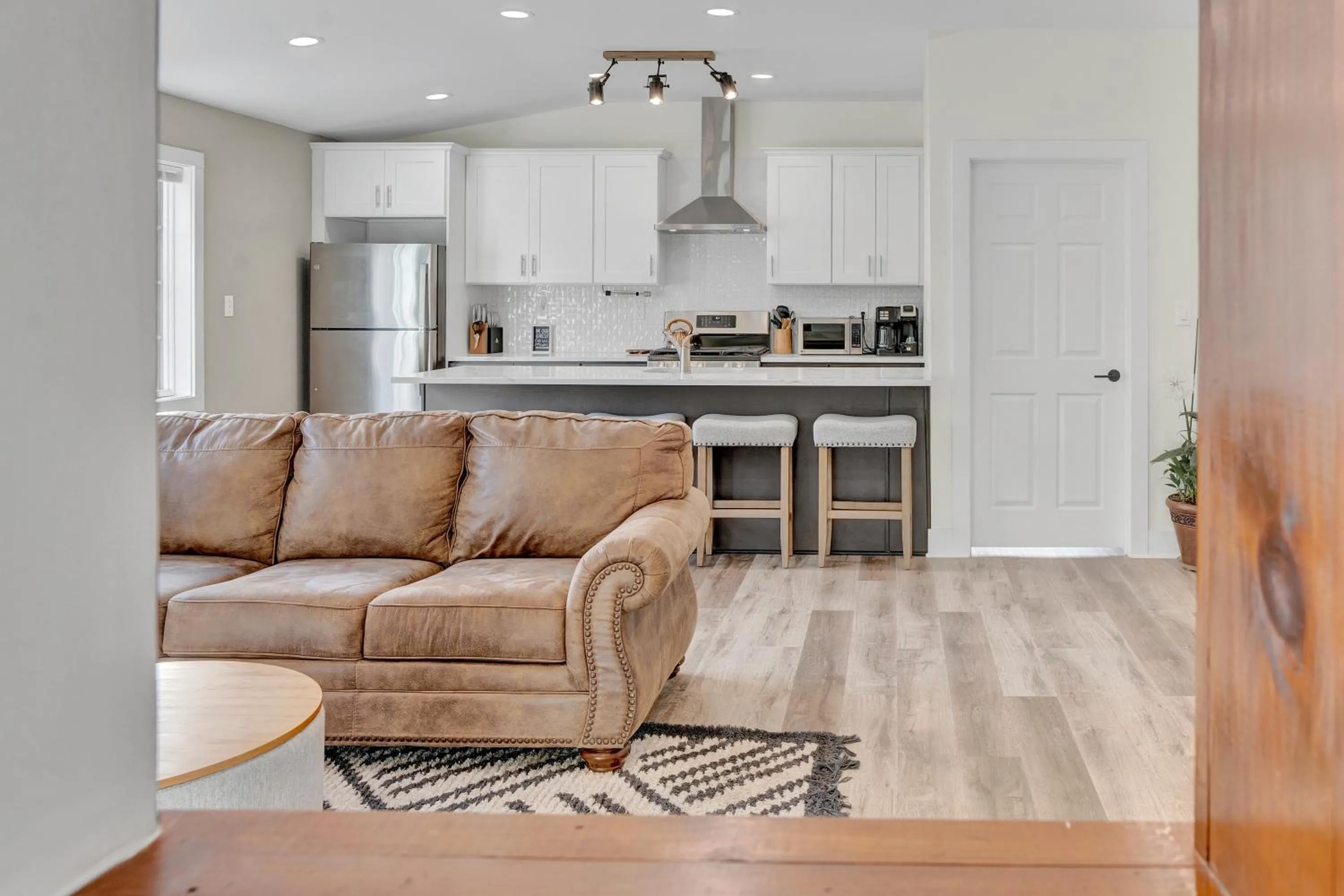 Kitchen or kitchenette in Chimney Hill Estate Inn