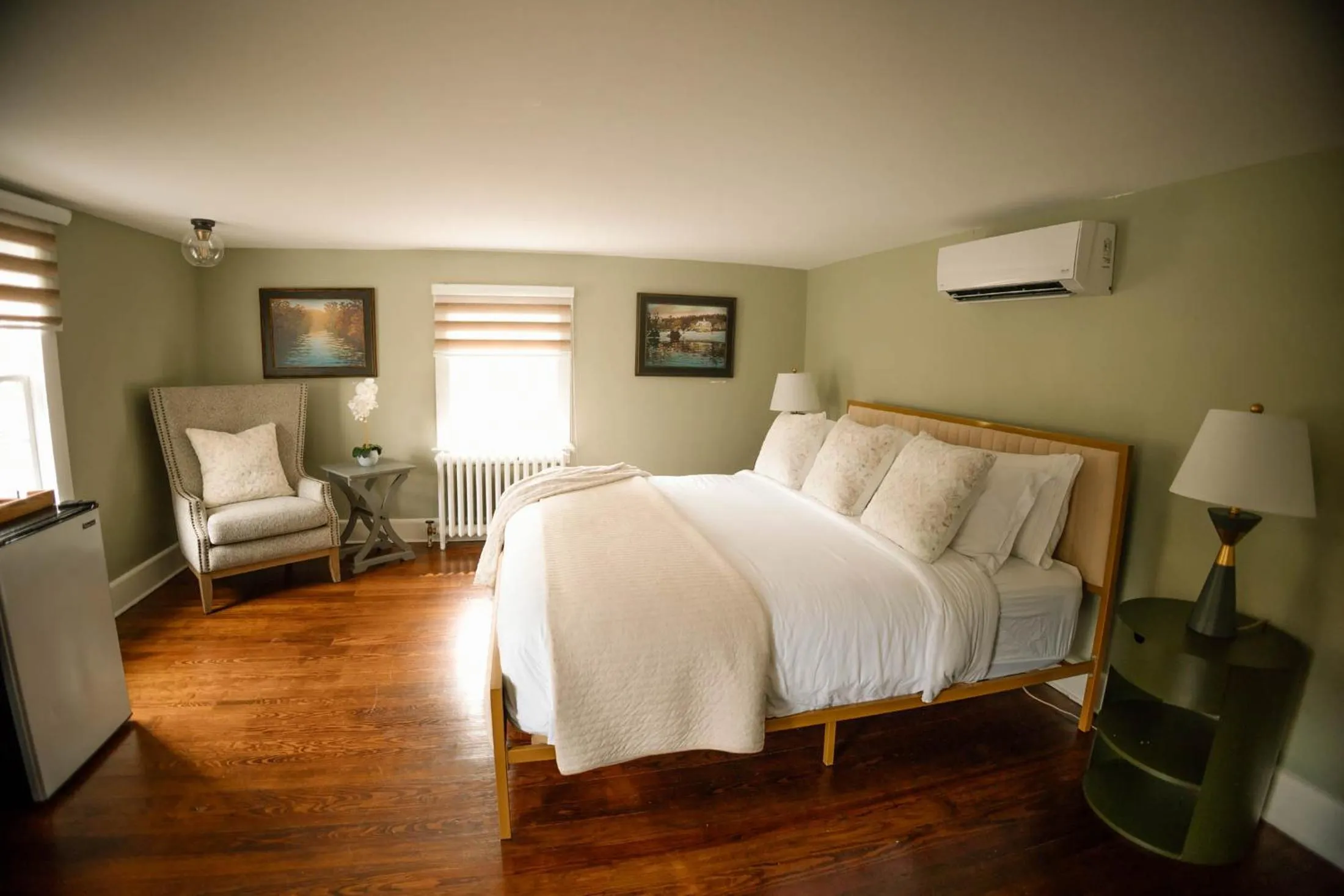 Bed in Chimney Hill Estate Inn