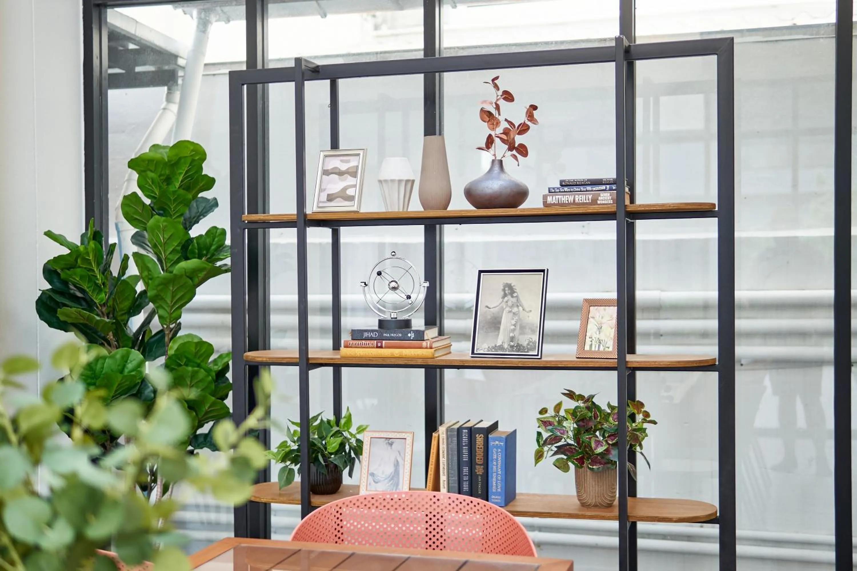 Seating area in Be Phrasingh Hotel Chiang Mai