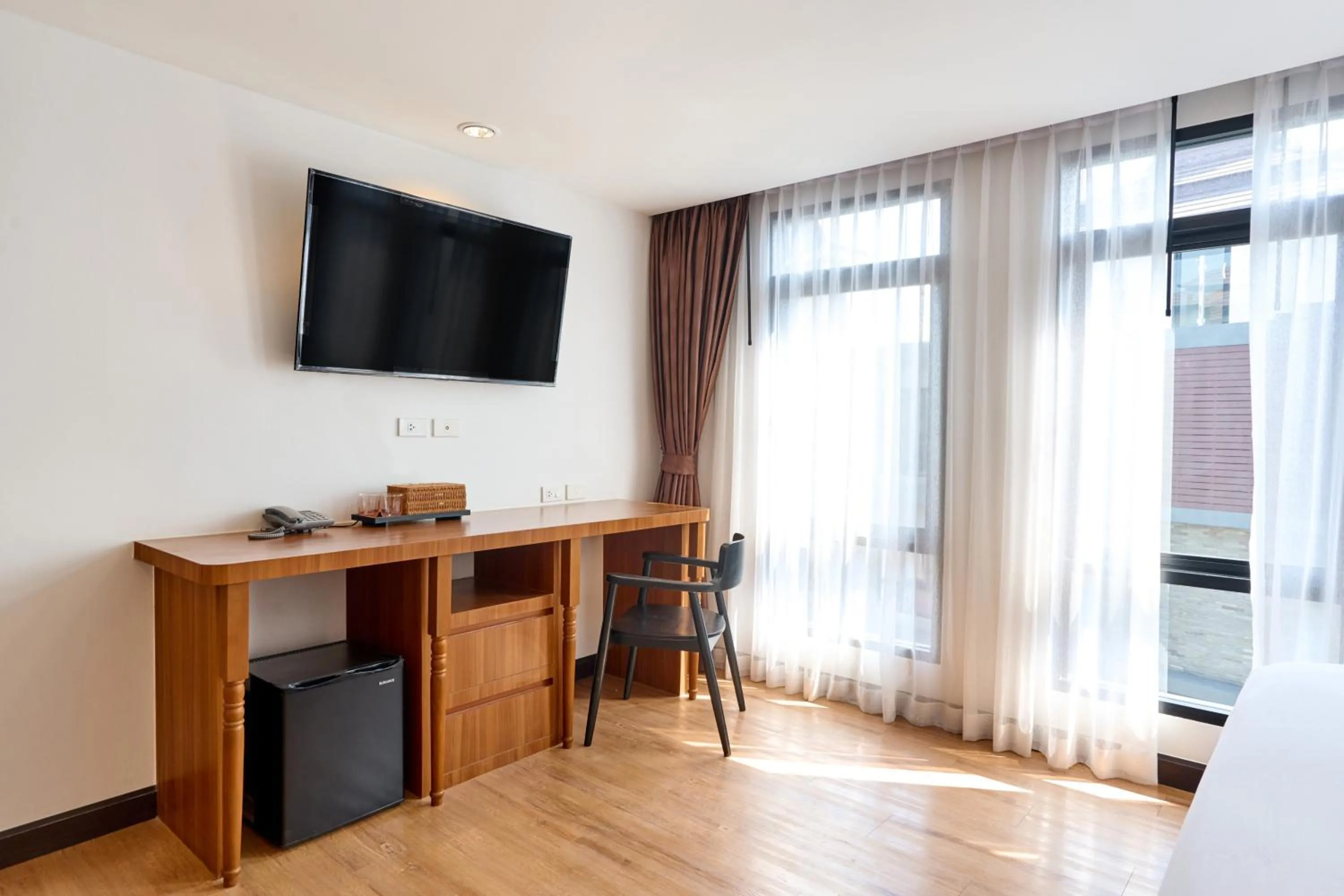 Photo of the whole room in Be Phrasingh Hotel Chiang Mai