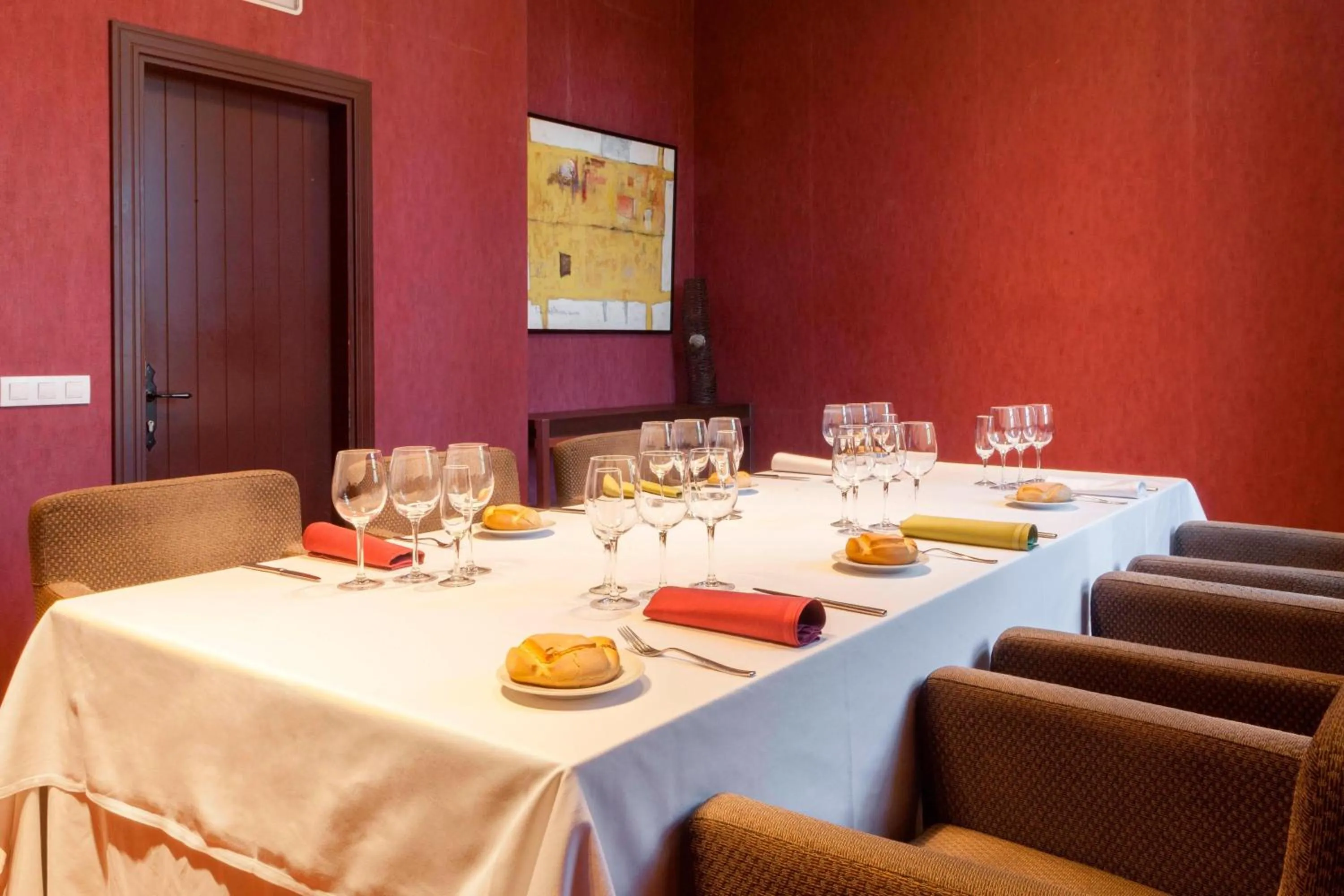 Meeting/conference room in AC Hotel Palacio de Santa Ana by Marriott