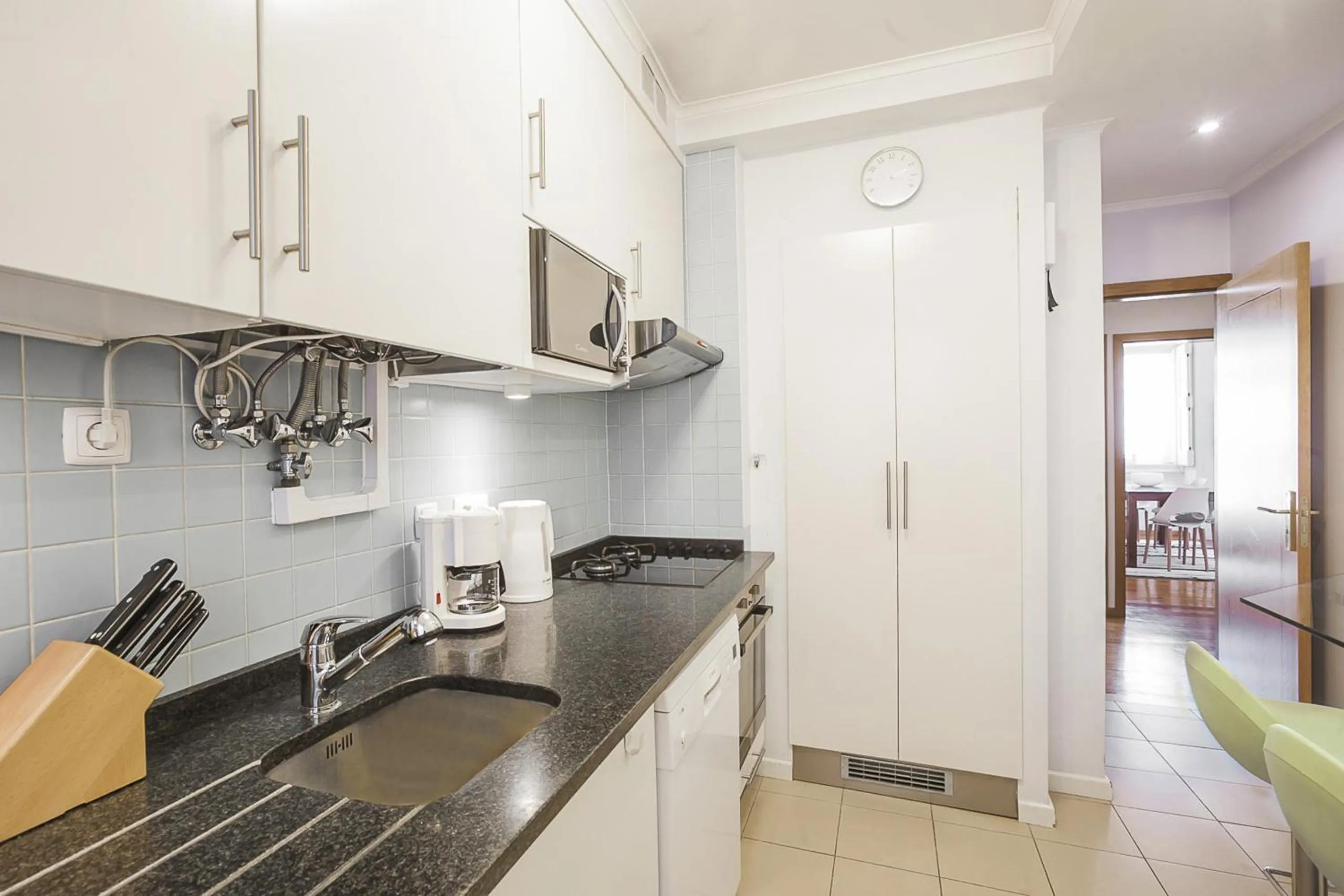 Kitchen or kitchenette in LV Premier Apartments Baixa- PR