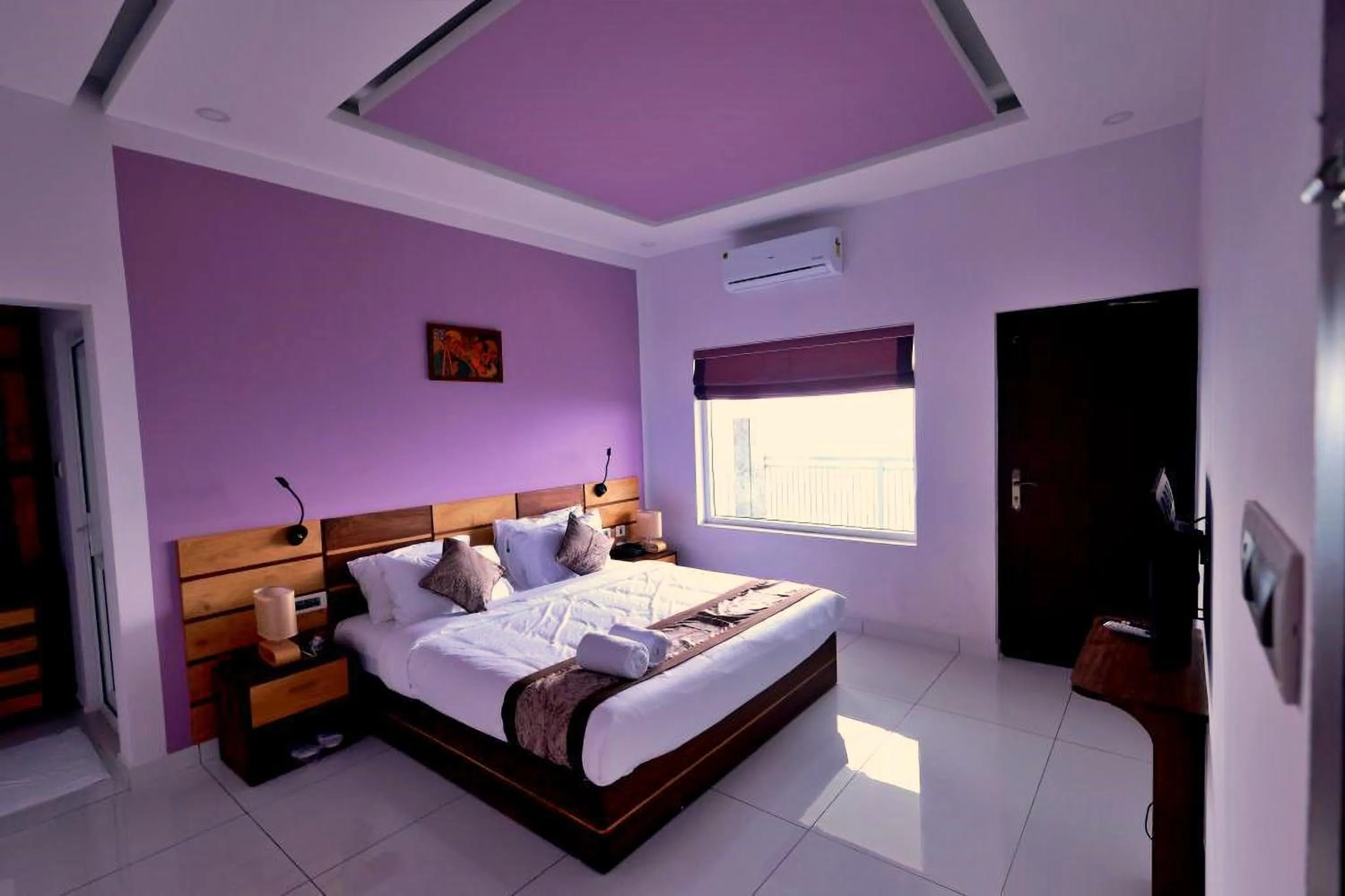 Bed in The Windy Mist Resort Munnar