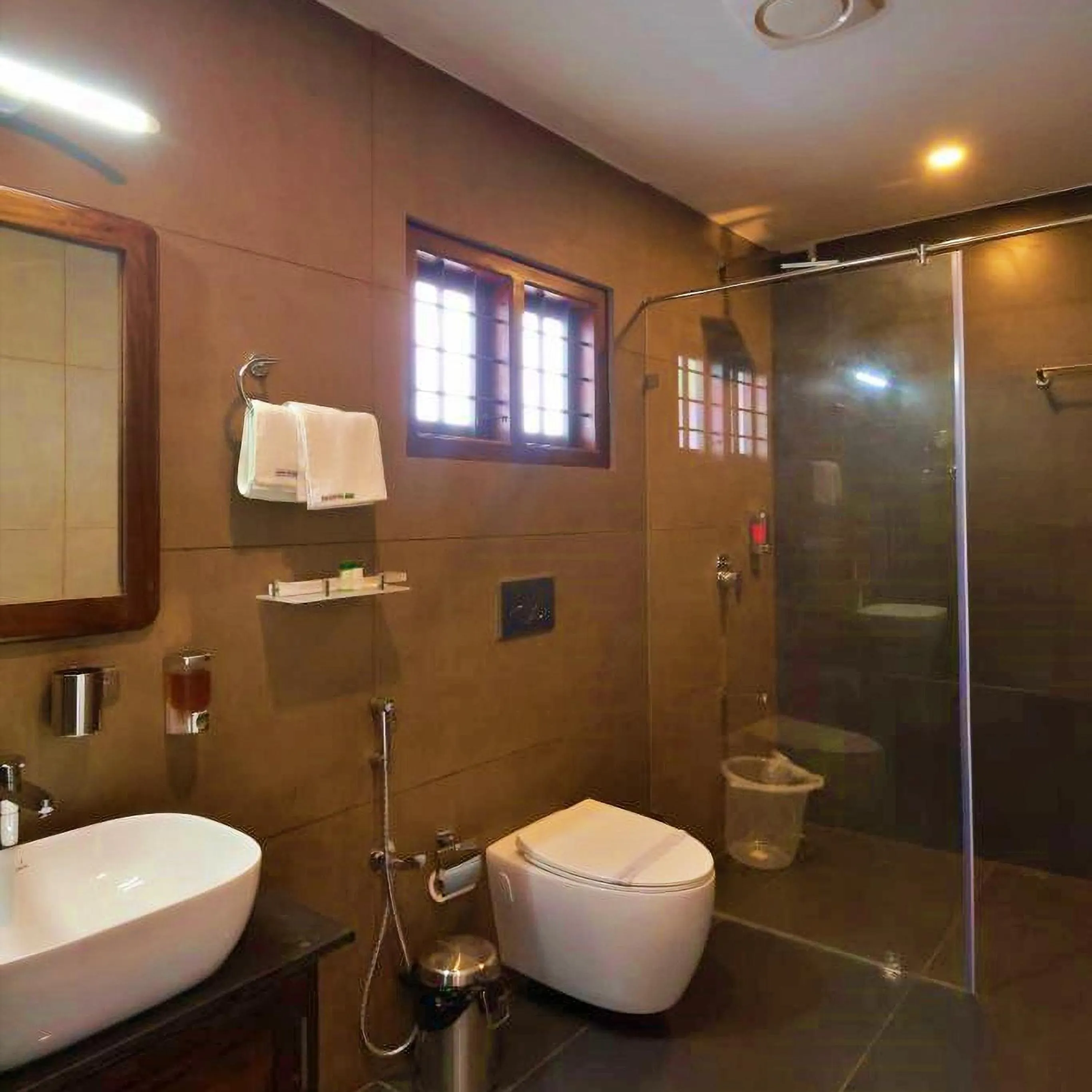 Shower in The Windy Mist Resort Munnar