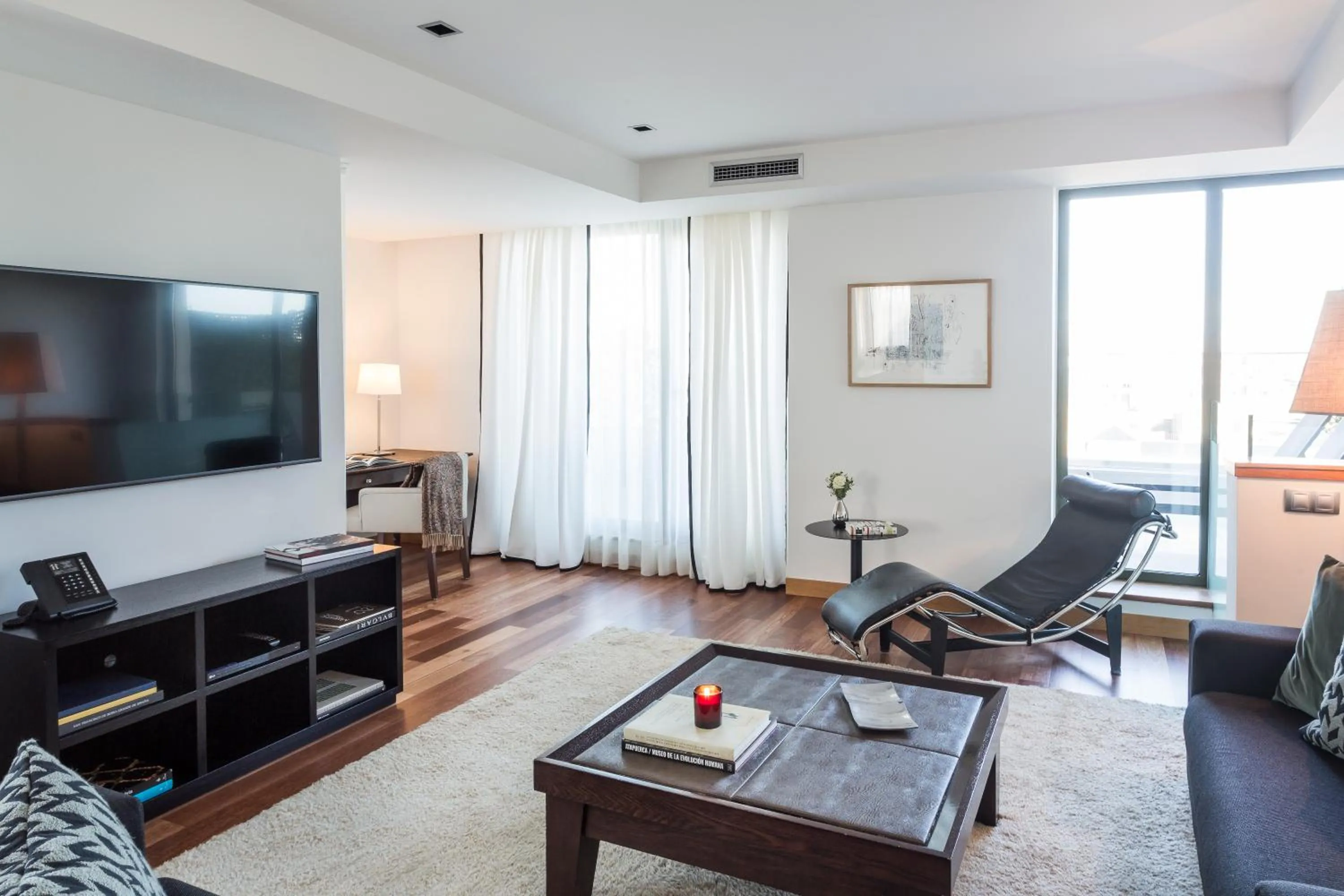 TV and multimedia in Majestic Hotel & Spa Barcelona GL