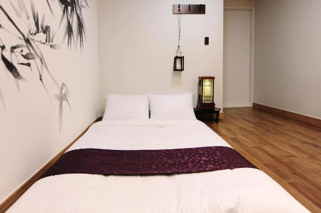 Bed in The Beach Hotel