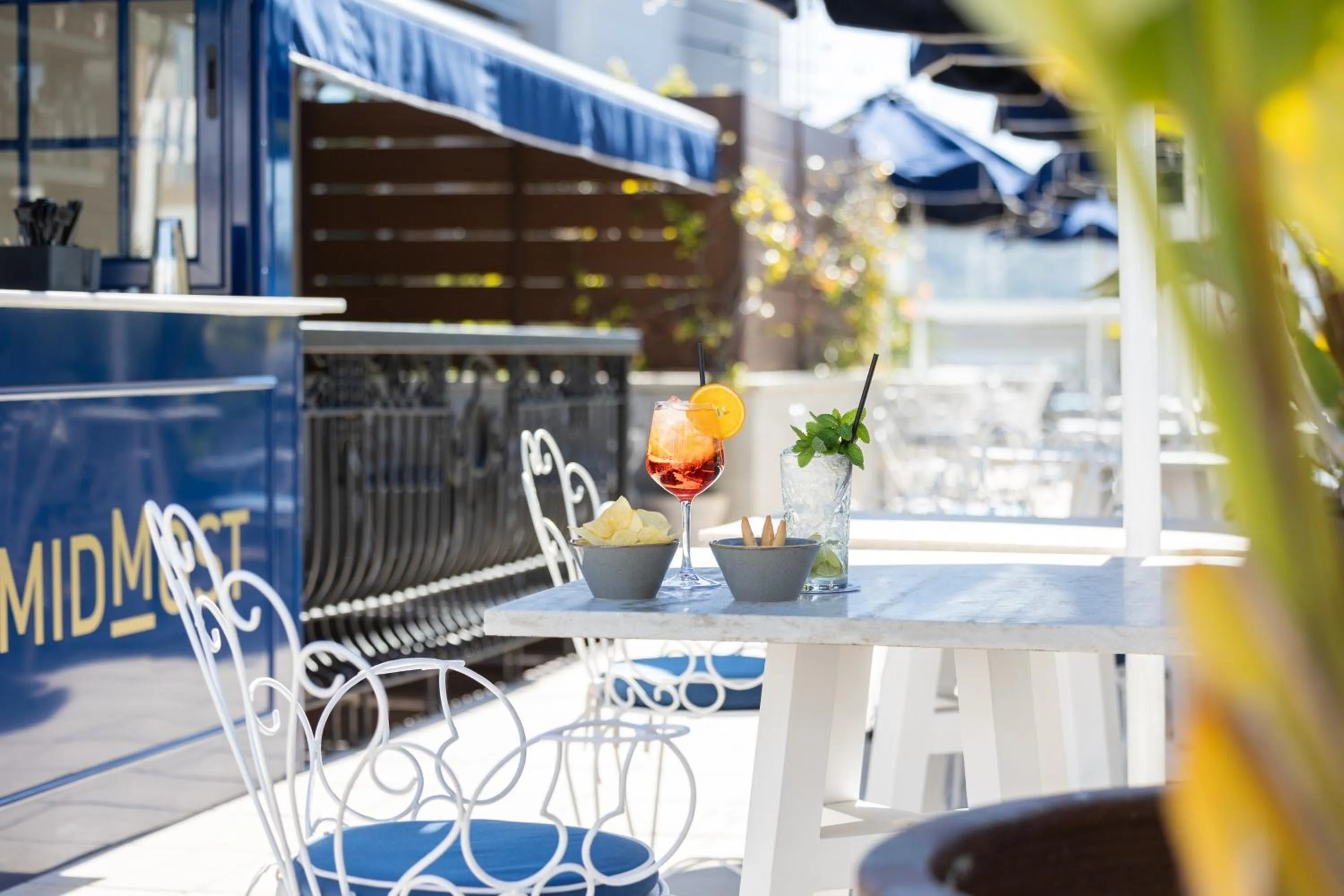 Balcony/Terrace in Hotel Midmost by Majestic Hotel Group