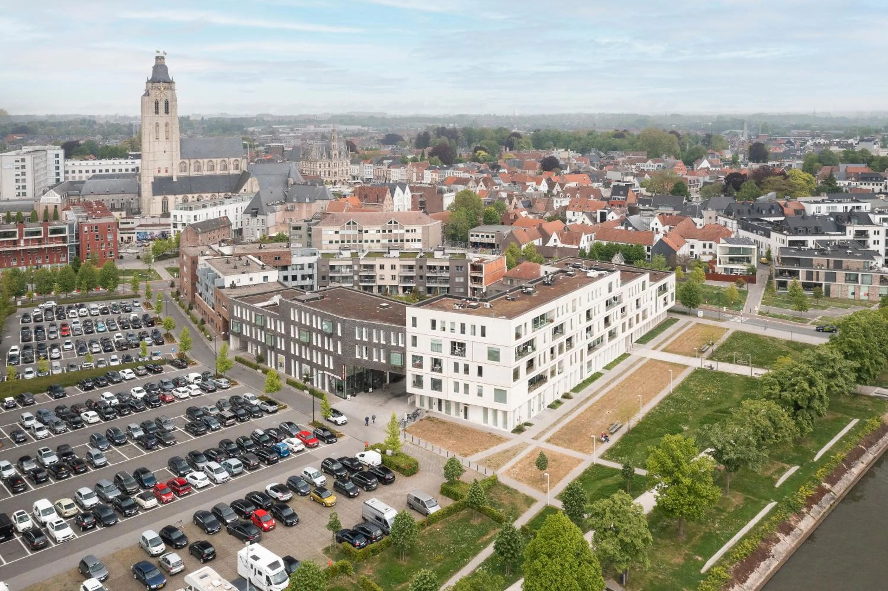Property building in Leopold Hotel Oudenaarde
