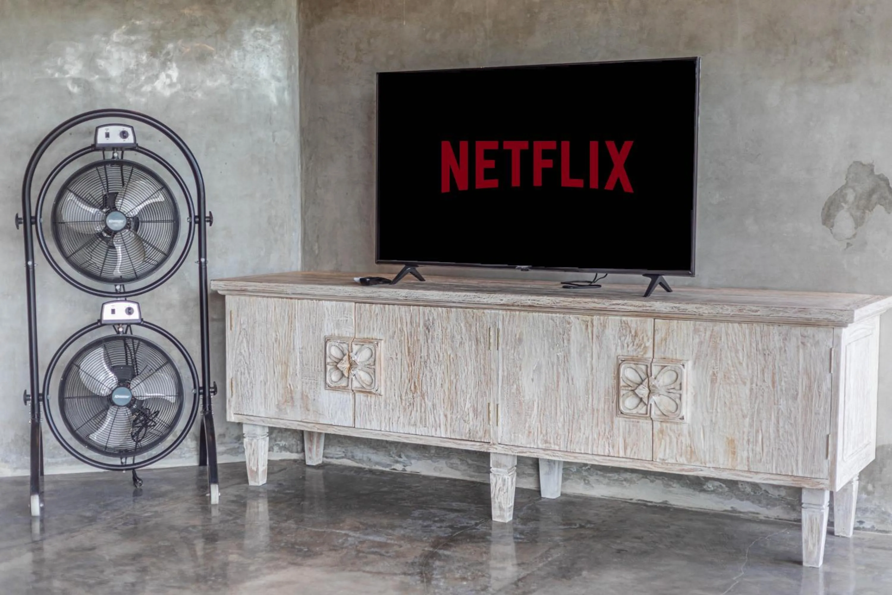 TV and multimedia in Casa Batu Belig