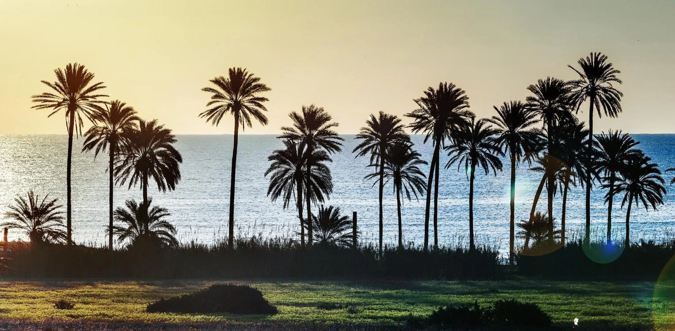 Sunrise in Laguna Salada Hotel Apartamento