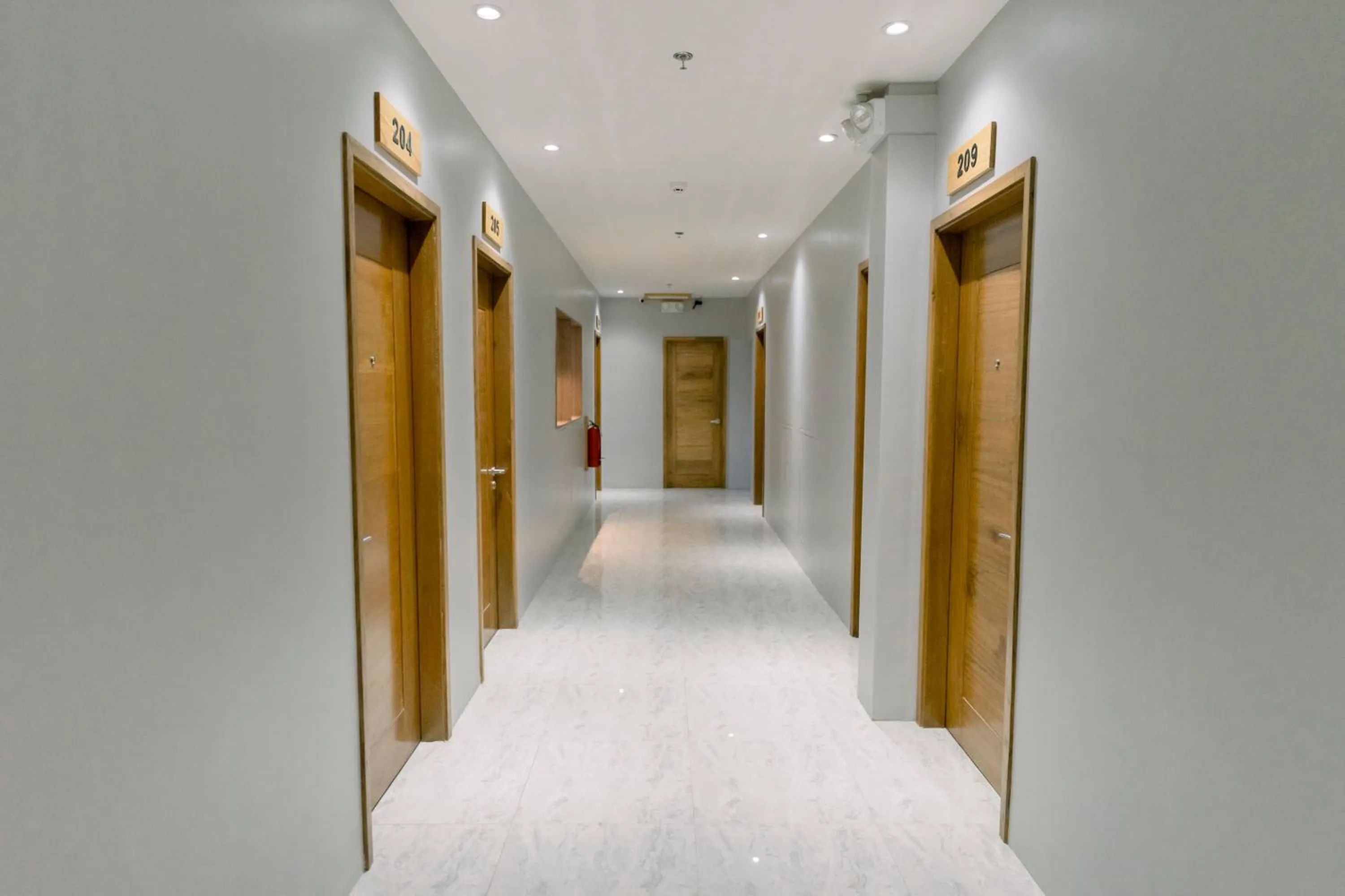 Property building in Madonna Hometel and Suites New Pandan