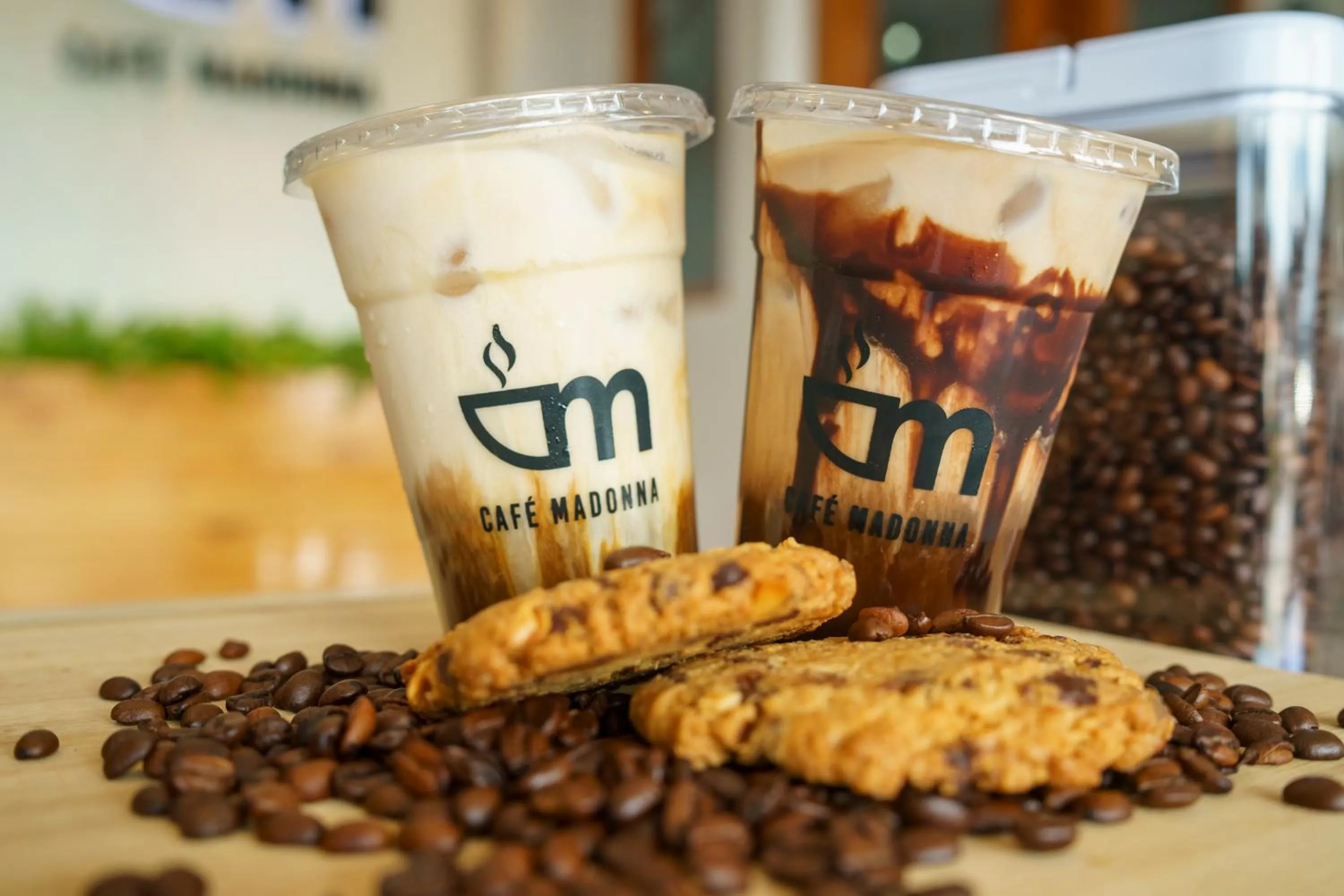 Restaurant/places to eat in Madonna Hometel and Suites New Pandan