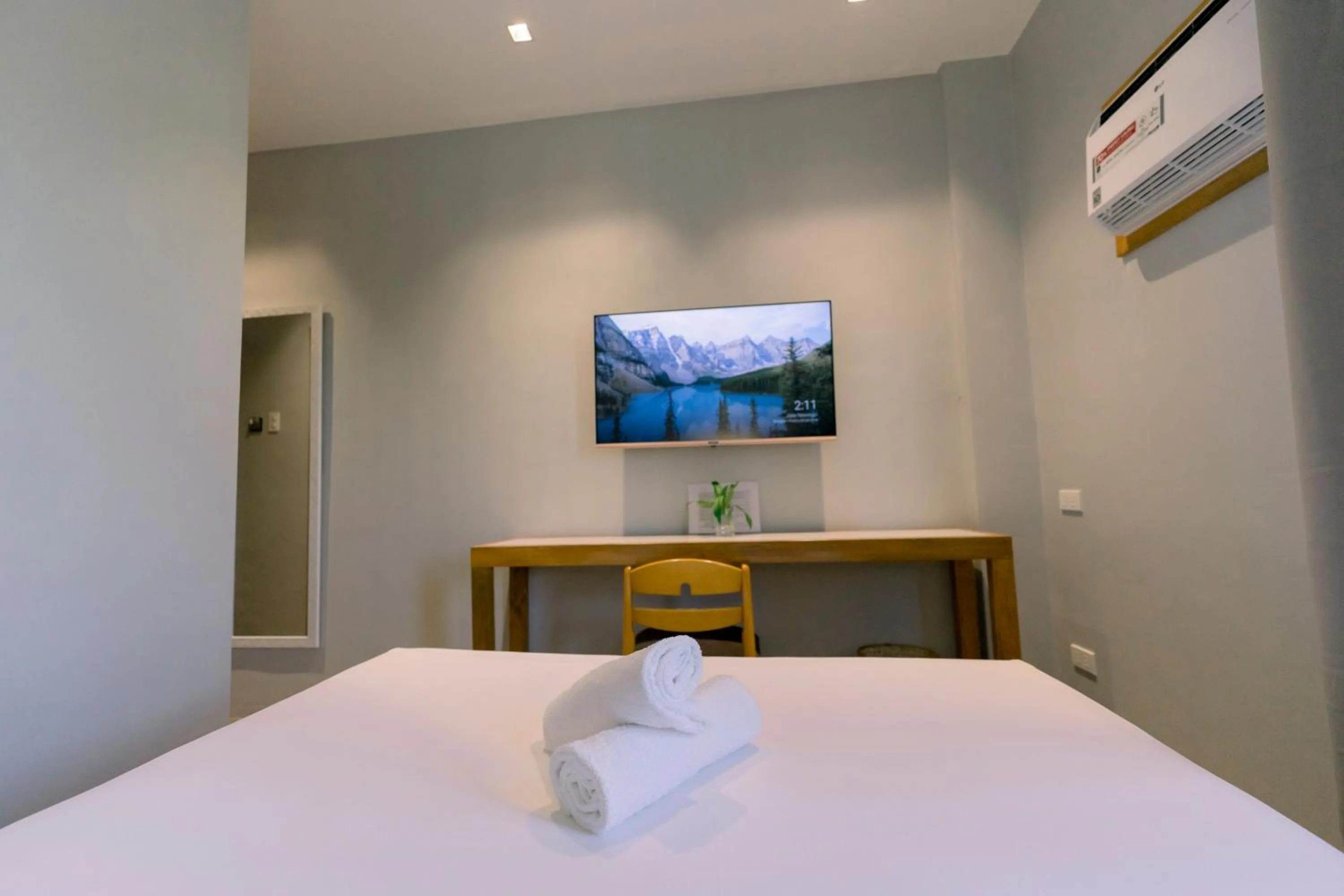 Bed in Madonna Hometel and Suites New Pandan