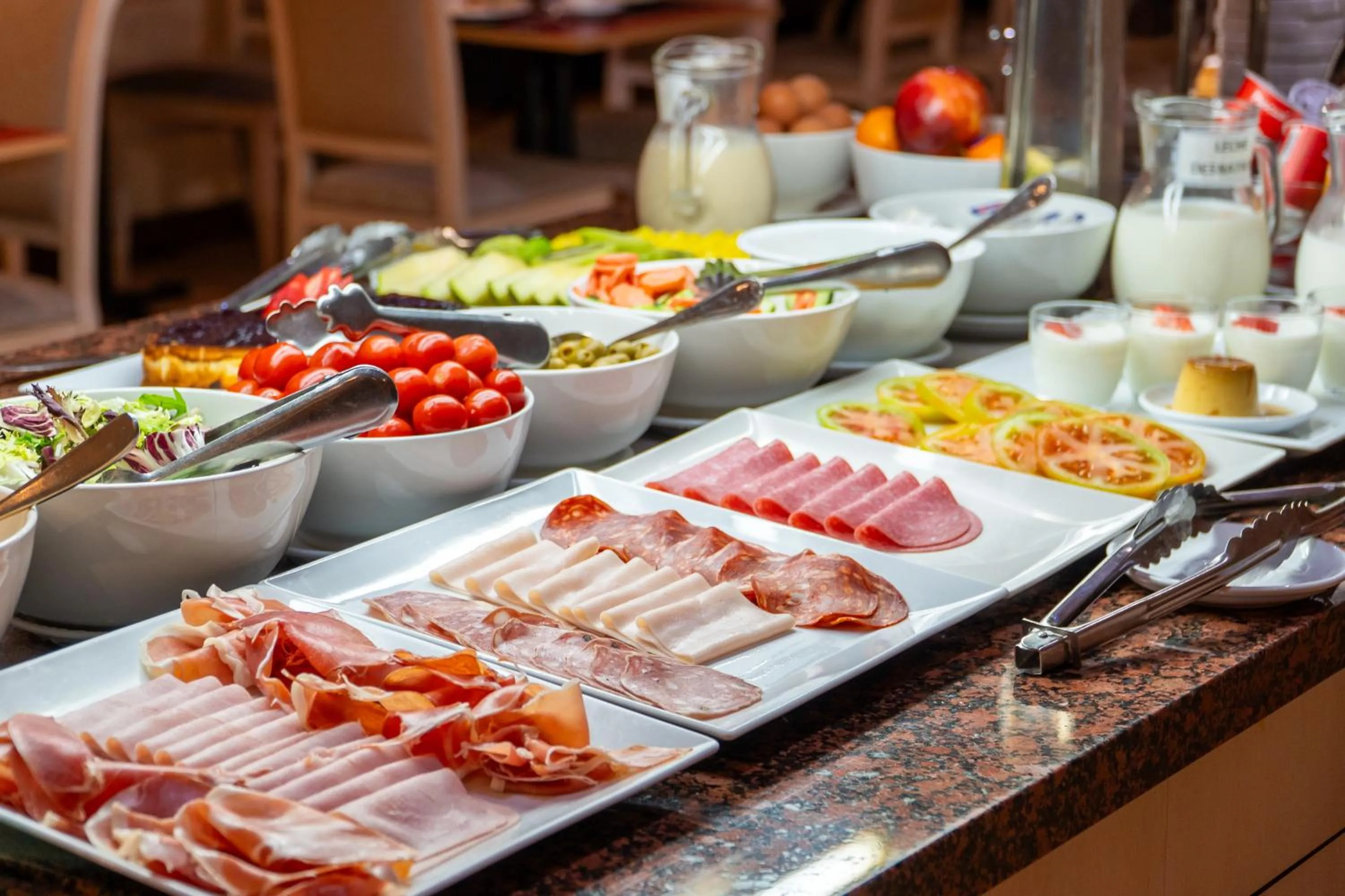 Buffet breakfast in Sunotel Junior