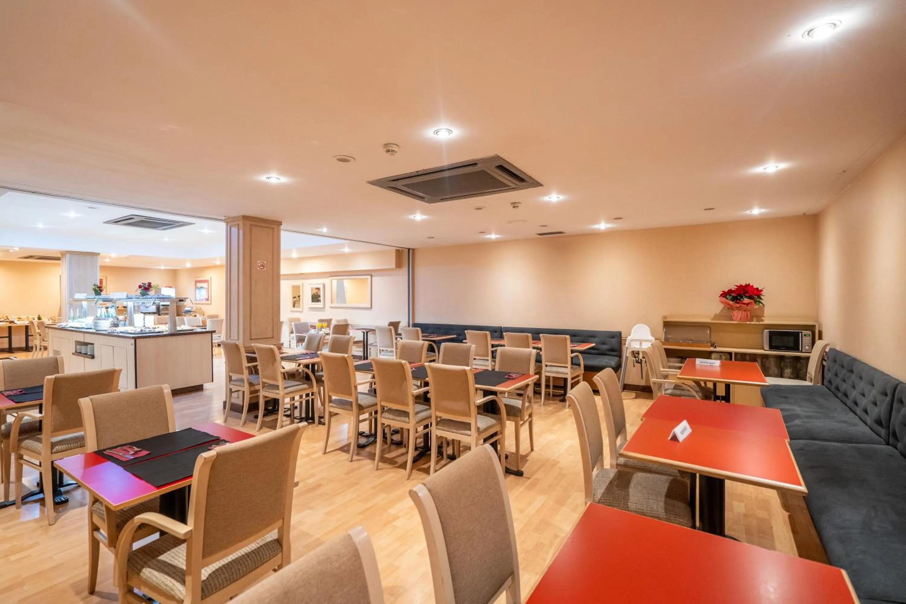 Breakfast in Sunotel Junior