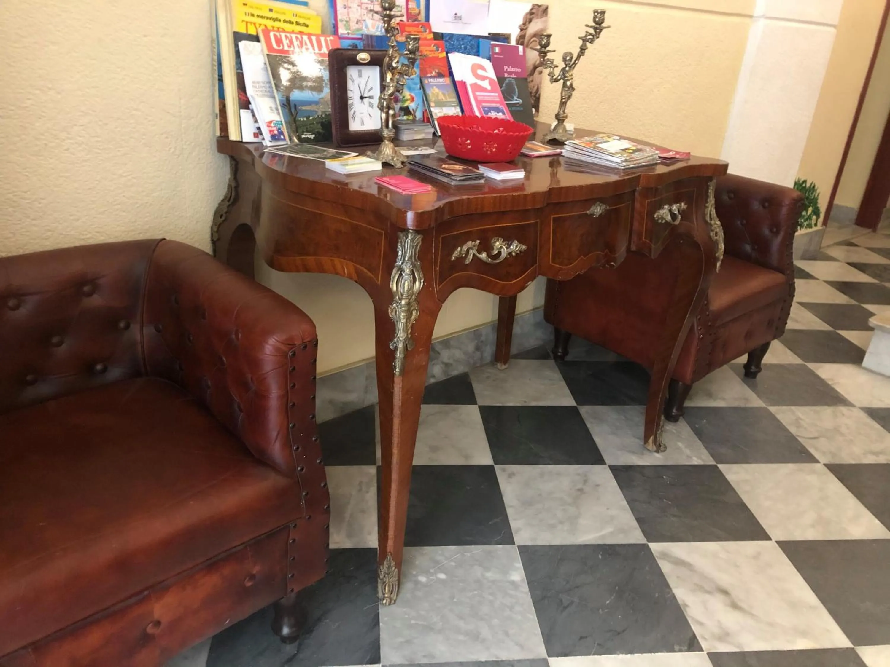 Lobby or reception in B&B Al Piazza Marina