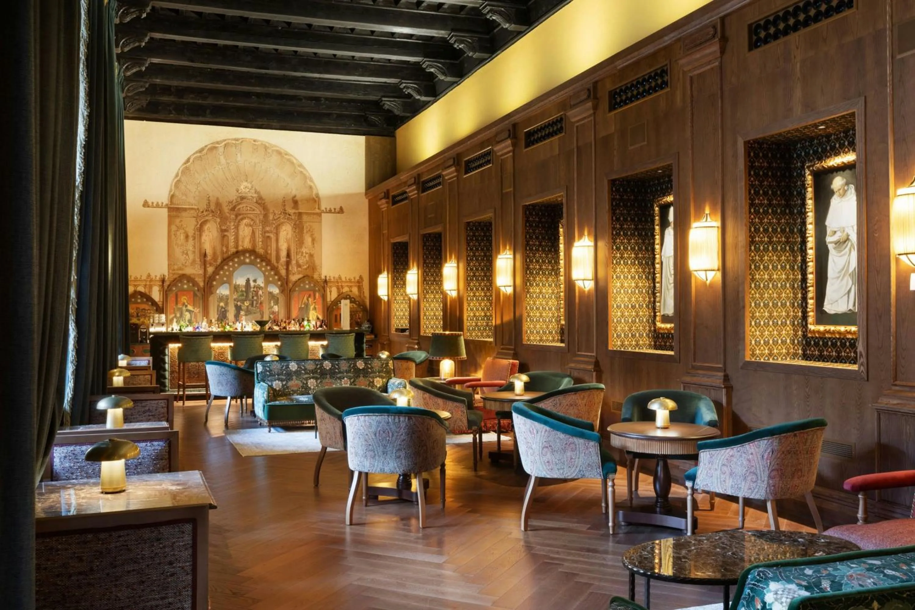 Lounge or bar in Hotel Palacio de Santa Paula, Autograph Collection