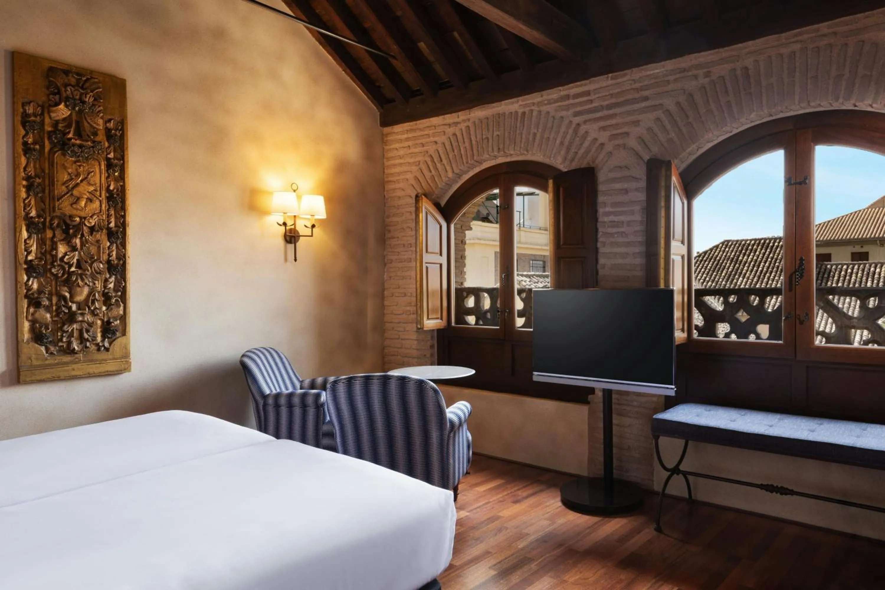 Photo of the whole room, Bed in Hotel Palacio de Santa Paula, Autograph Collection