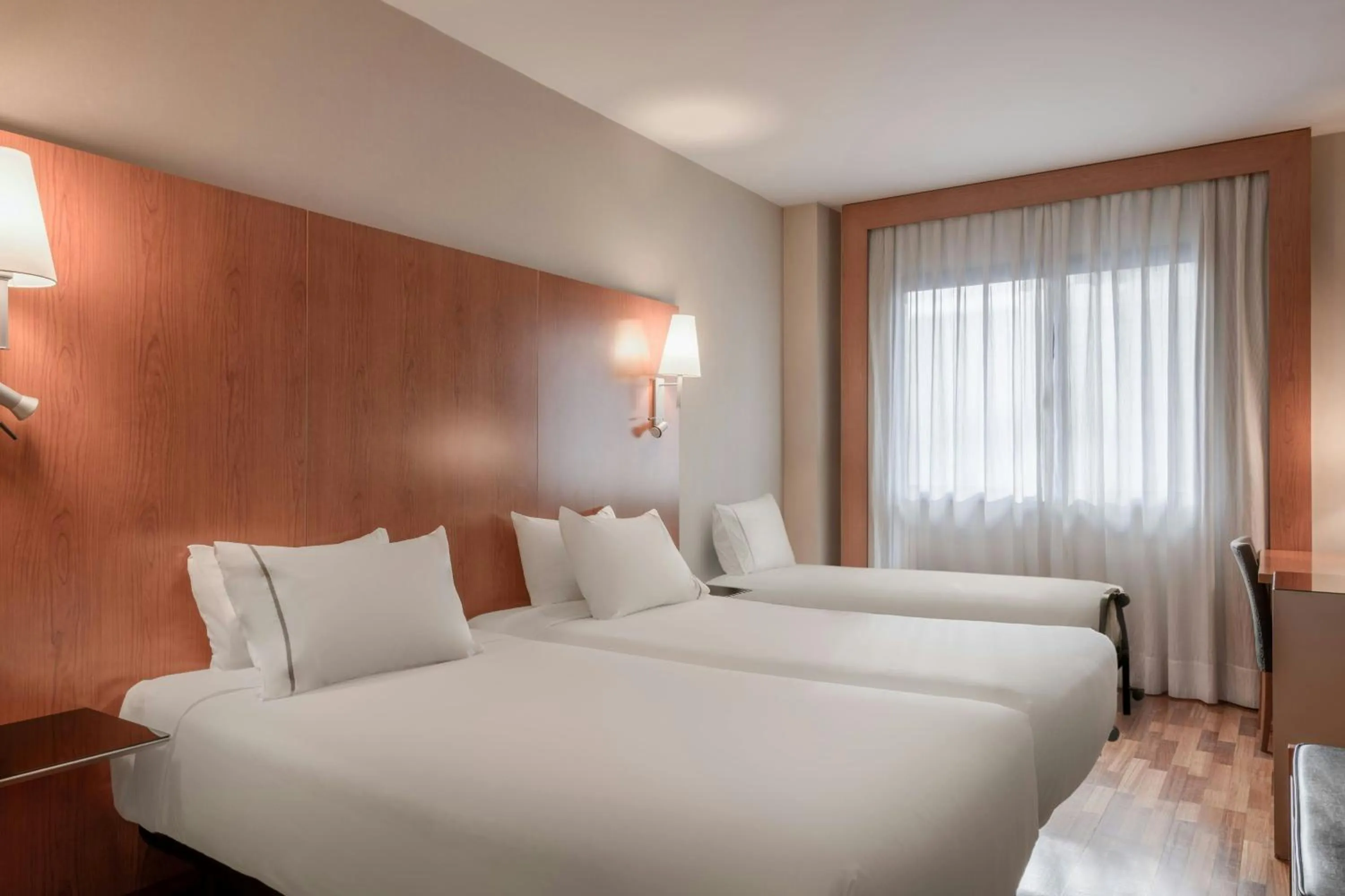 Photo of the whole room, Bed in AC Hotel León San Antonio by Marriott