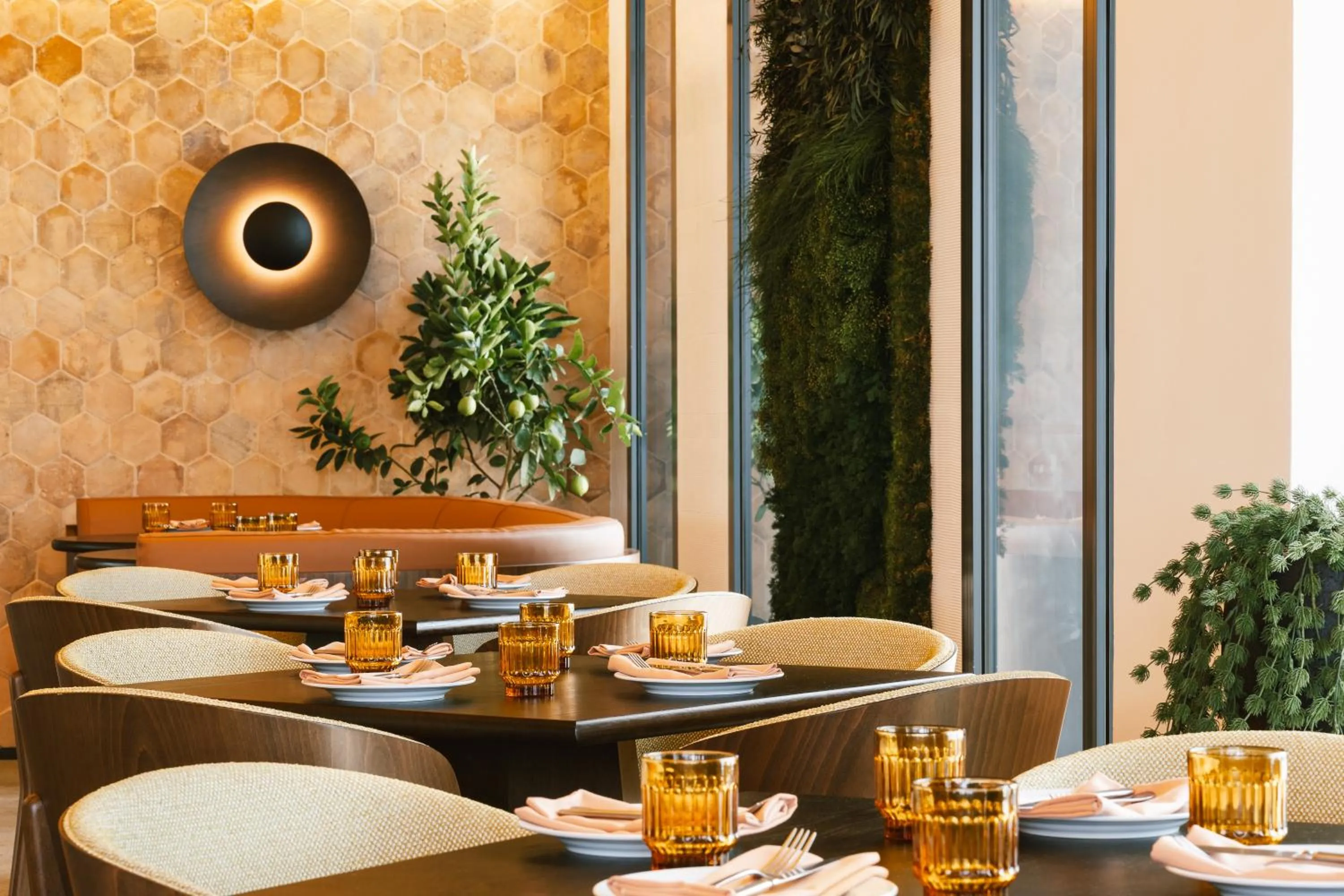 Restaurant/places to eat in The Social Hub Barcelona Poblenou