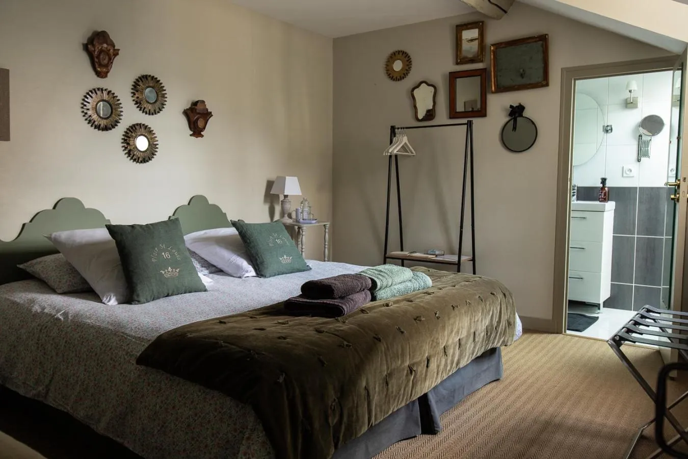 Au 16 Place Saint Louis