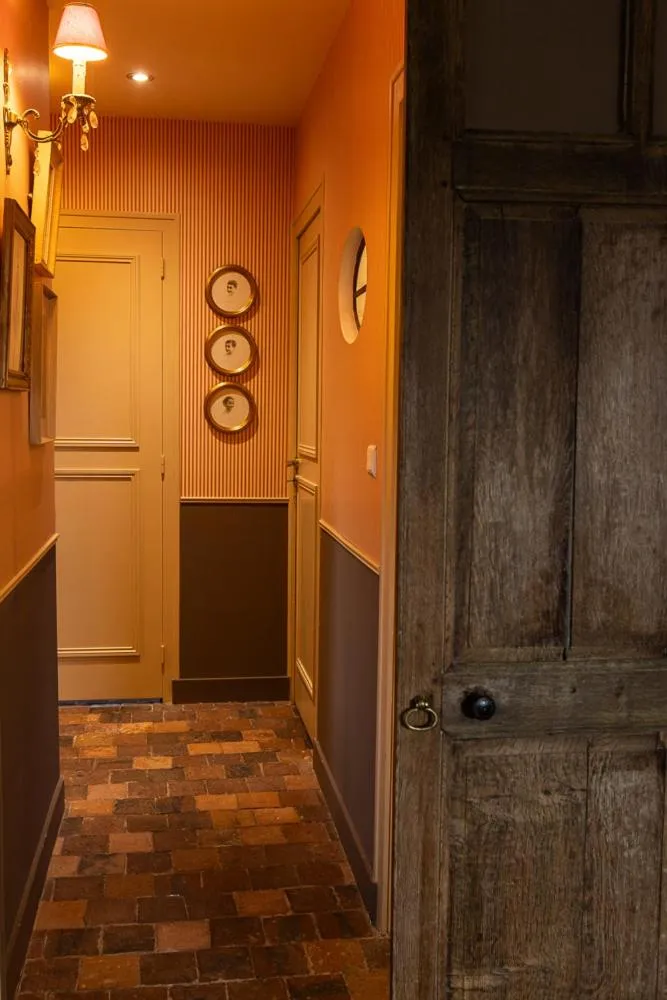 Au 16 Place Saint Louis