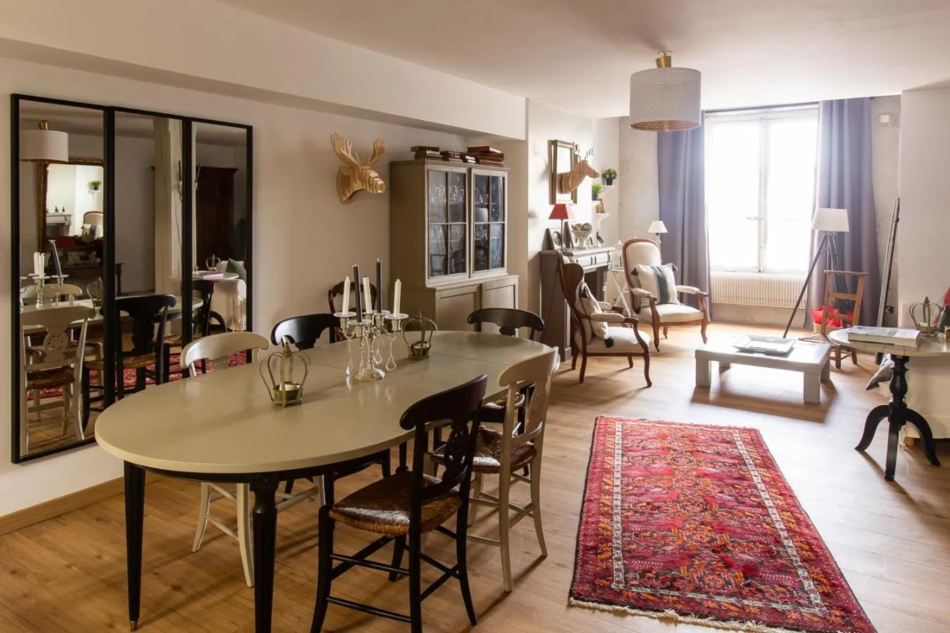 Au 16 Place Saint Louis