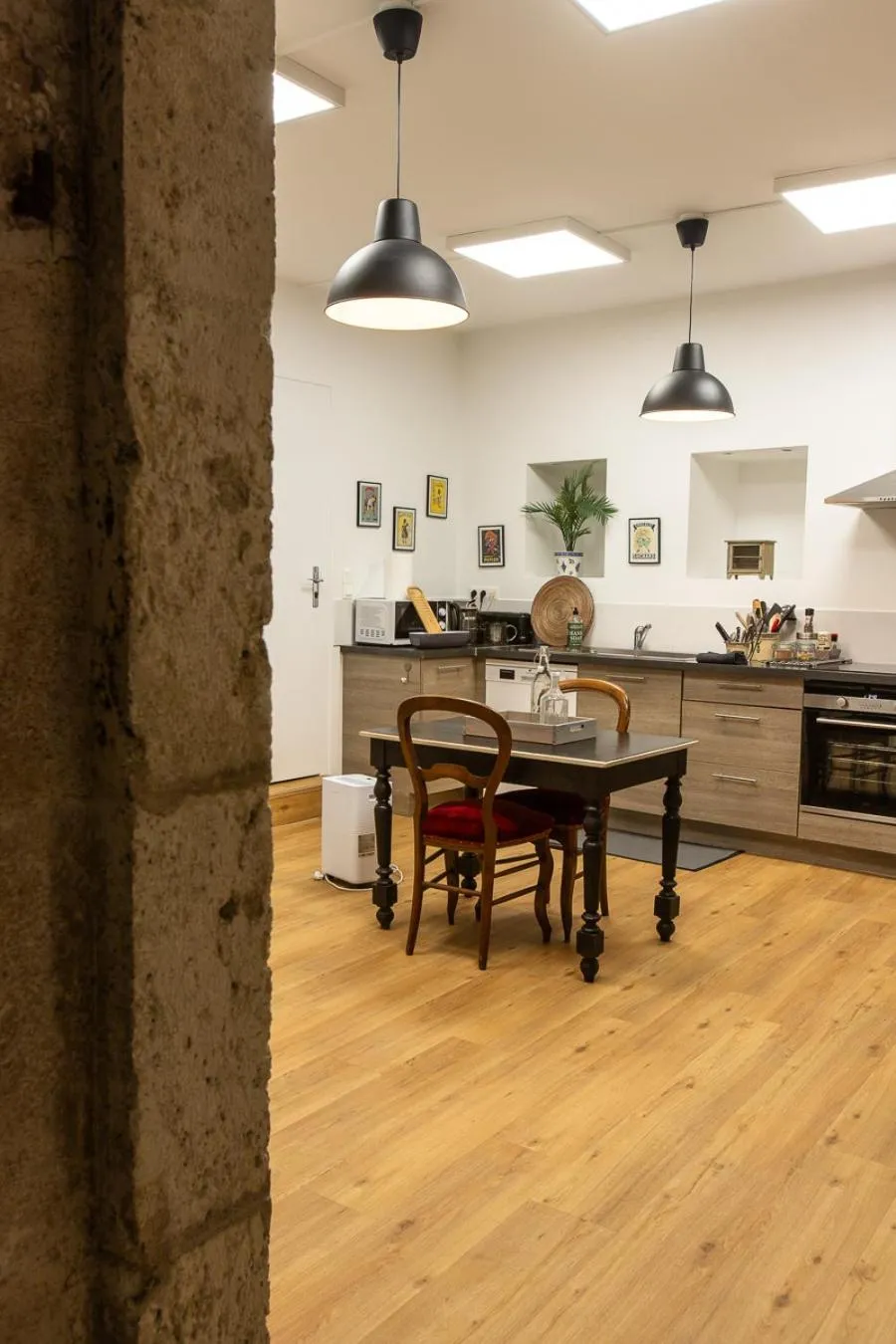 Au 16 Place Saint Louis