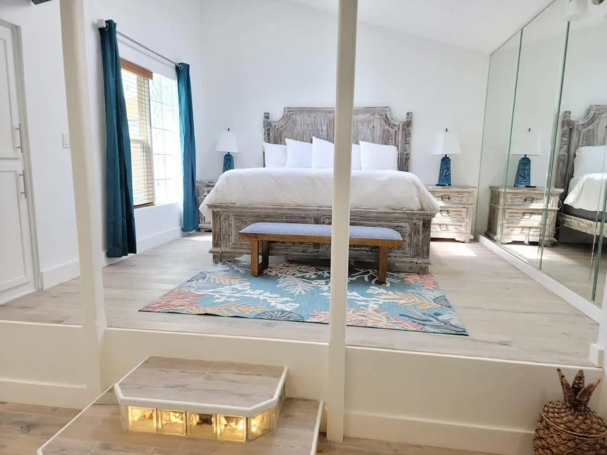 Bed in Bahama Mama House