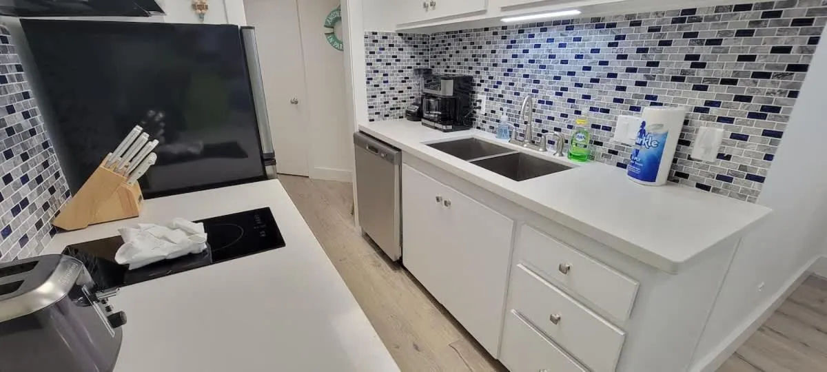 Kitchen or kitchenette in Bahama Mama House