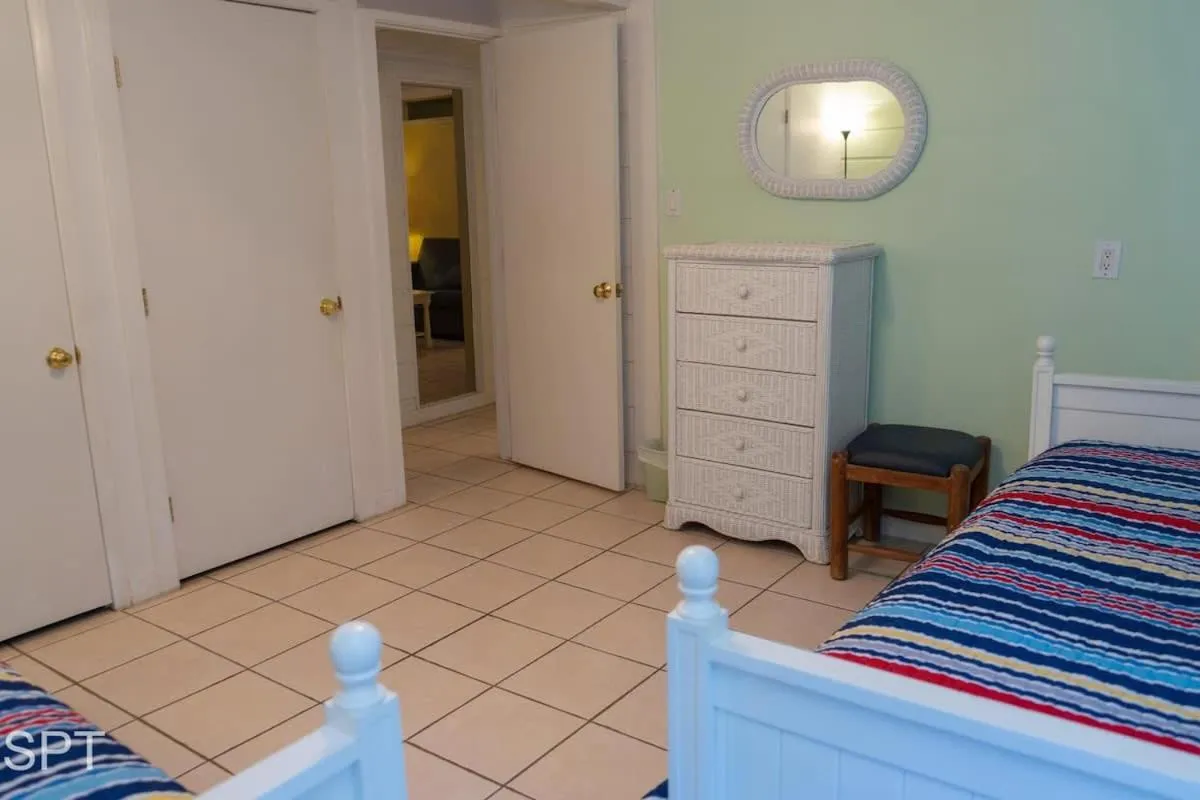 Bed in Caribbean Vibes House