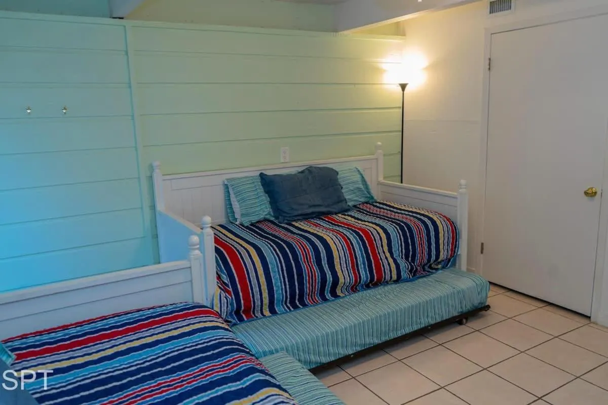 Bed in Caribbean Vibes House