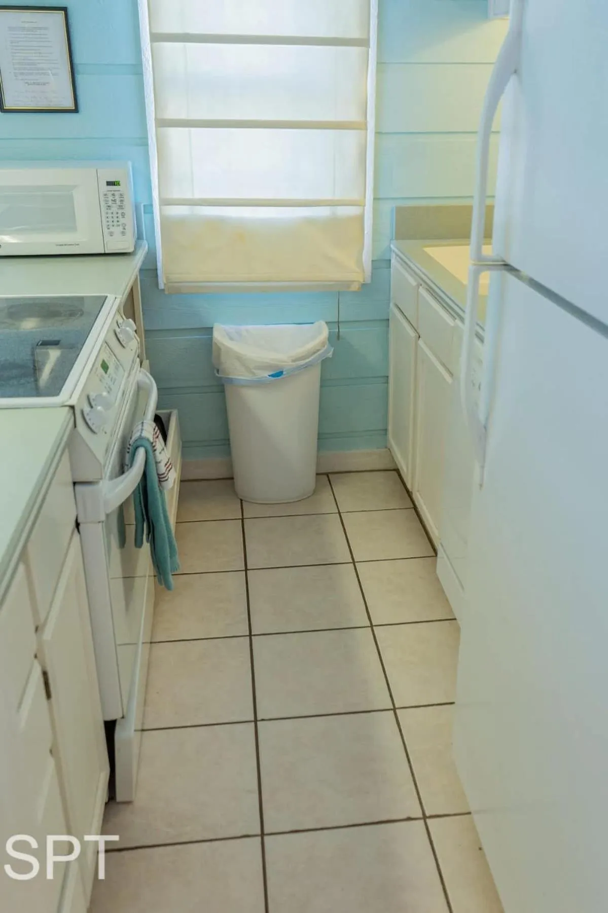 laundry in Caribbean Vibes House