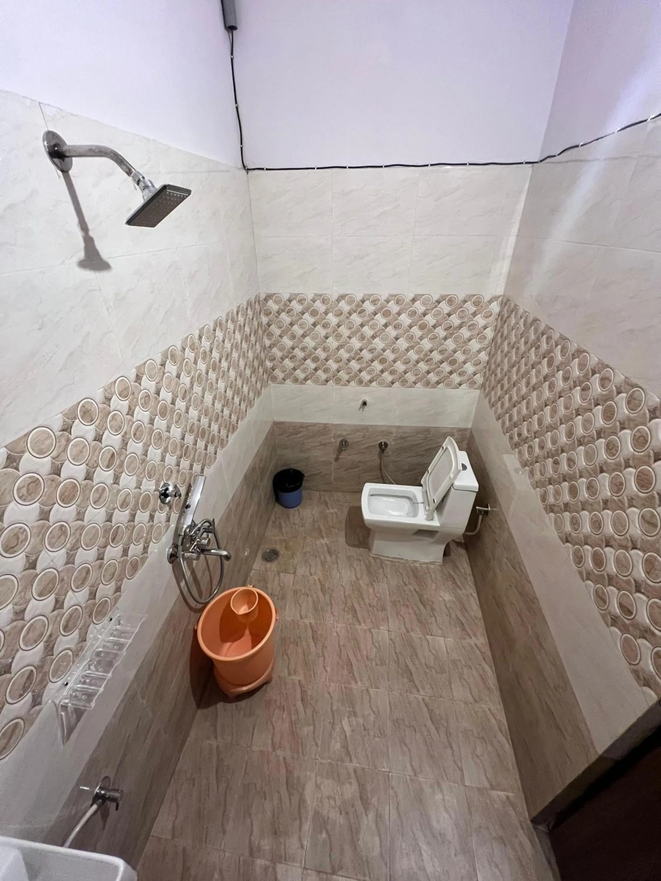 Toilet in Relax Inn Jaisalmer
