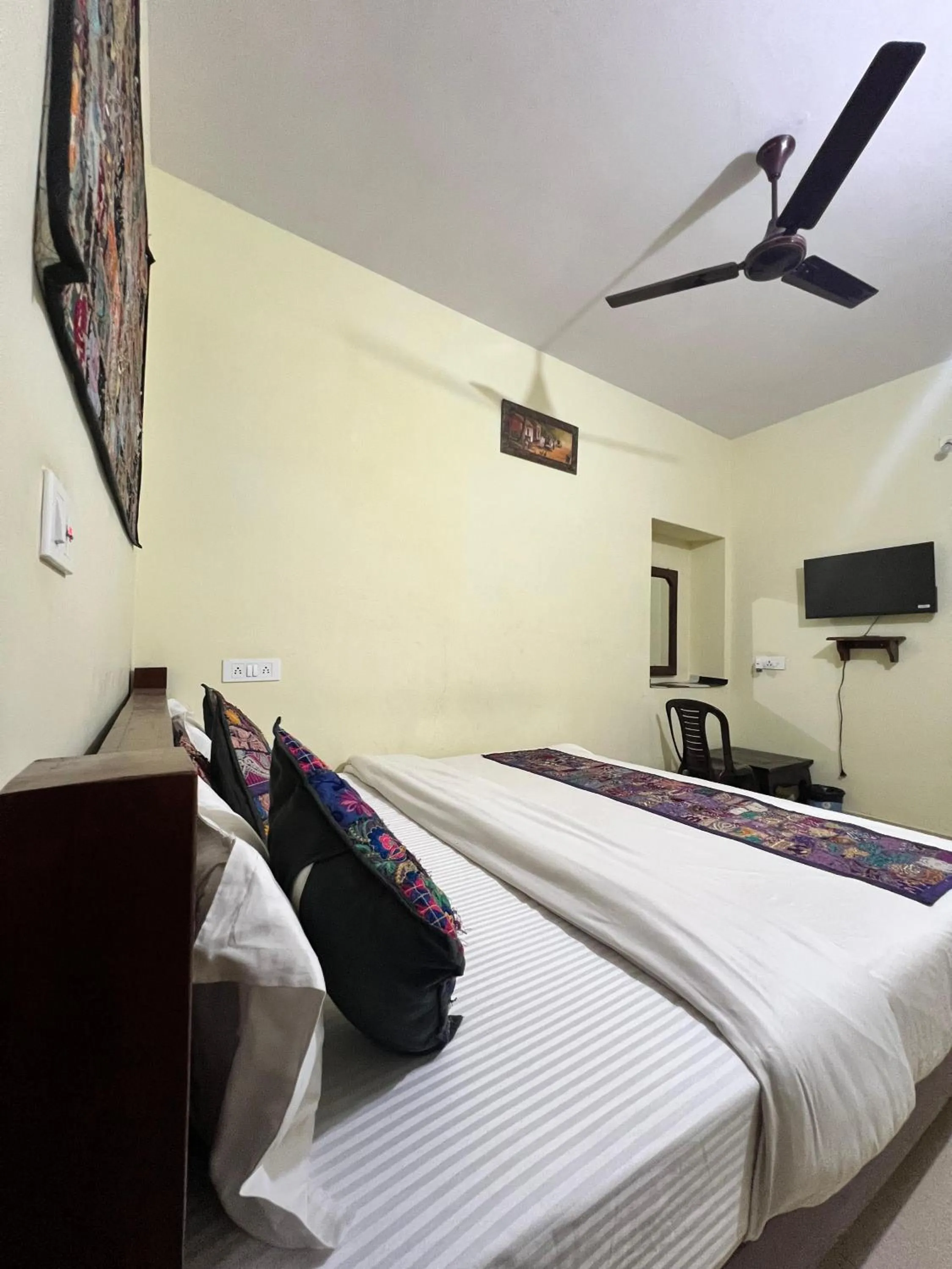 Bed in Relax Inn Jaisalmer