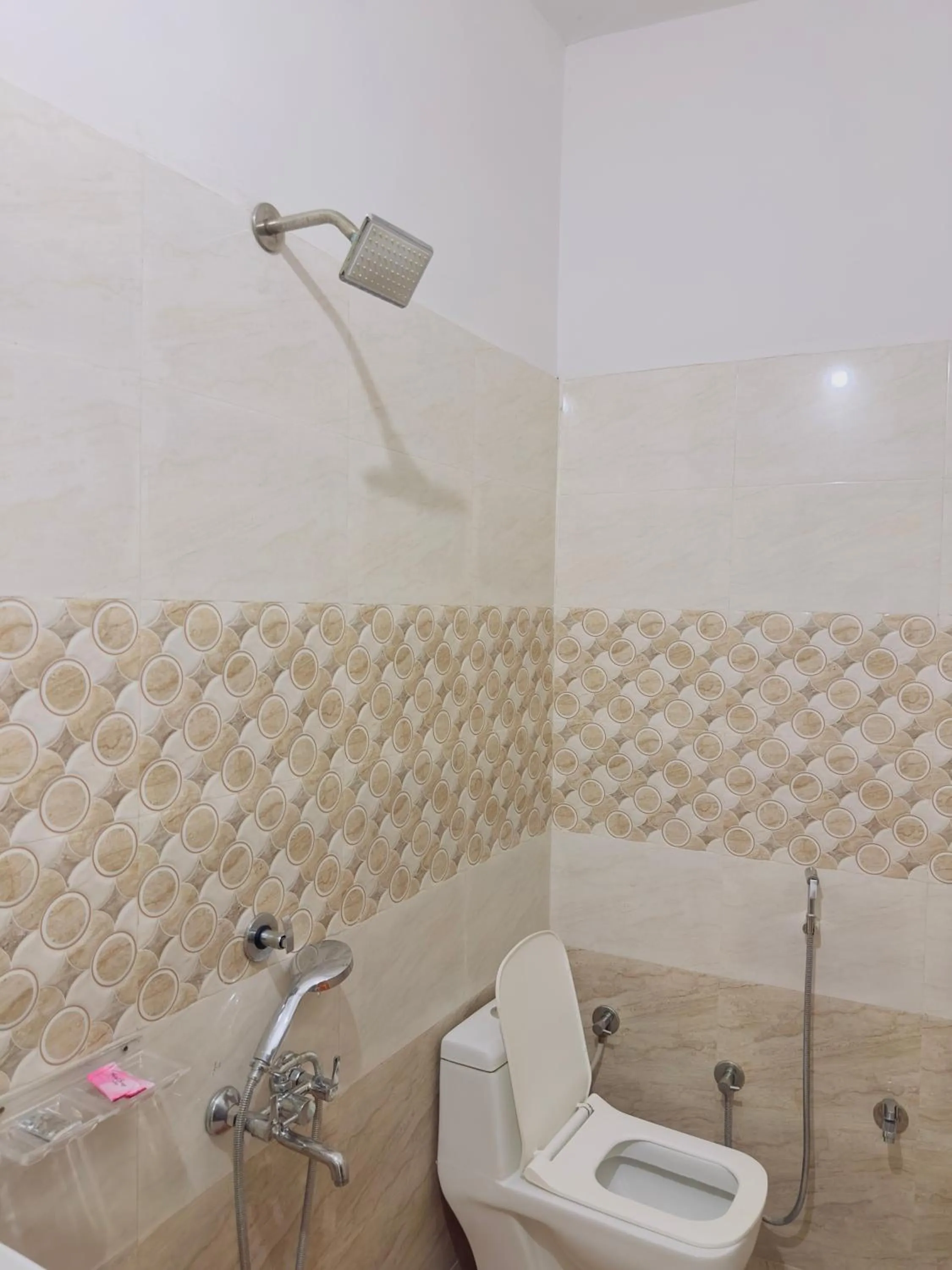 Shower in Relax Inn Jaisalmer