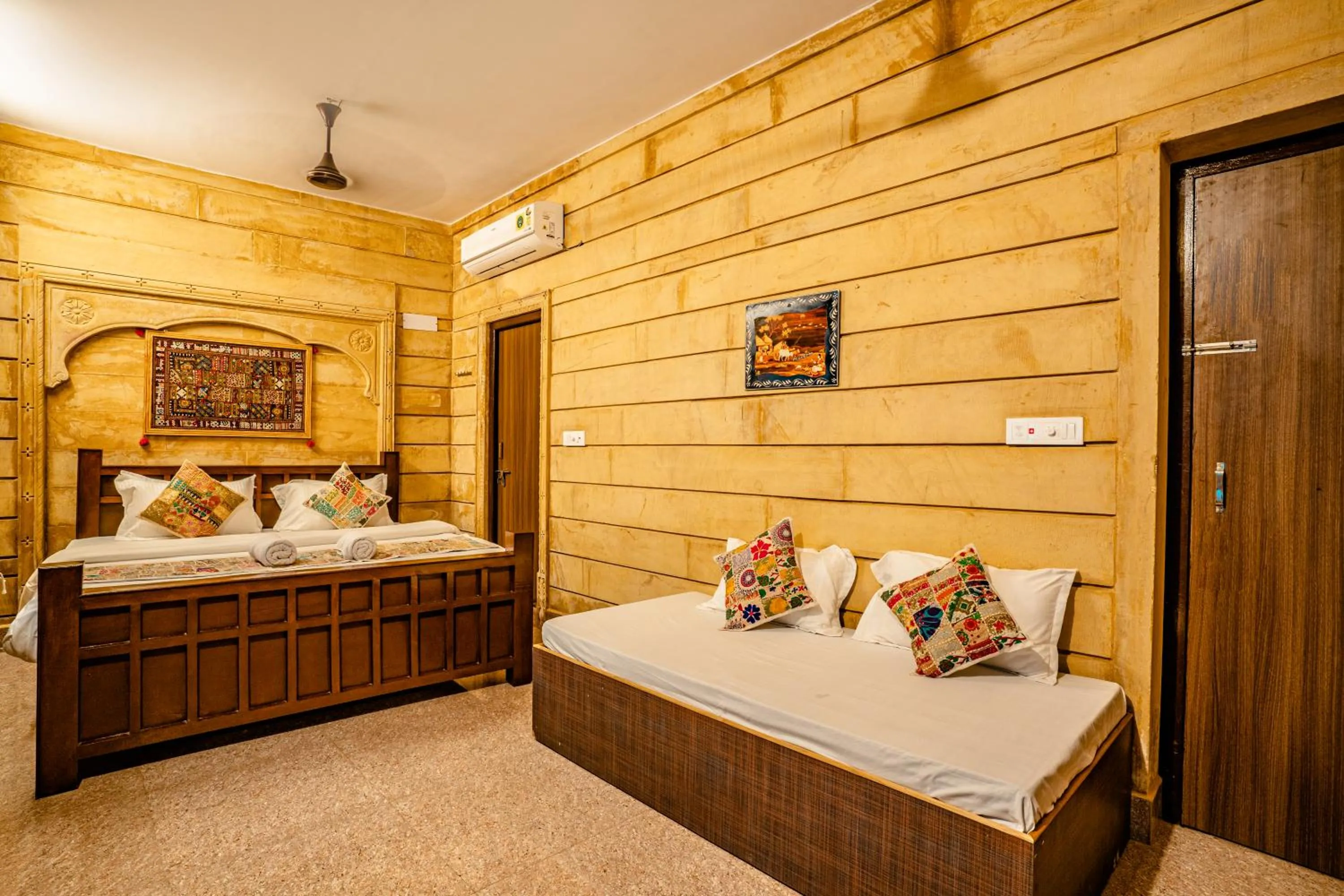 Bathroom, Bed in Relax Inn Jaisalmer