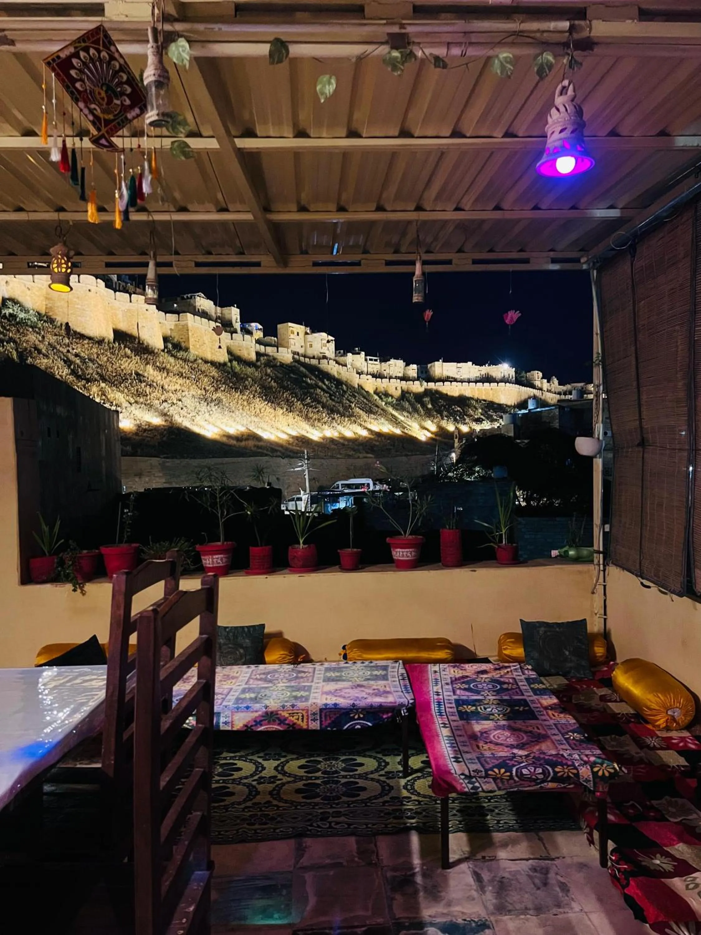 Restaurant/places to eat in Relax Inn Jaisalmer