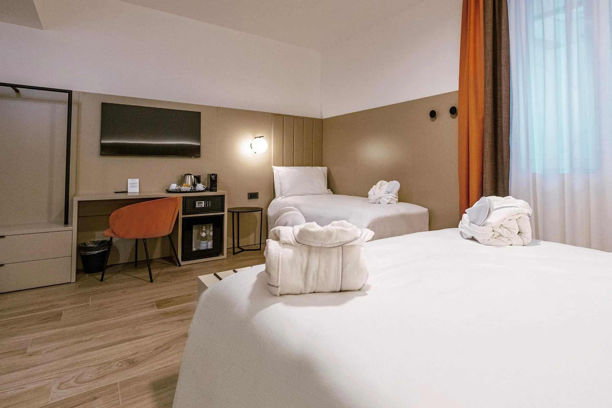 Bed in BB Hotels Smarthotel Duomo