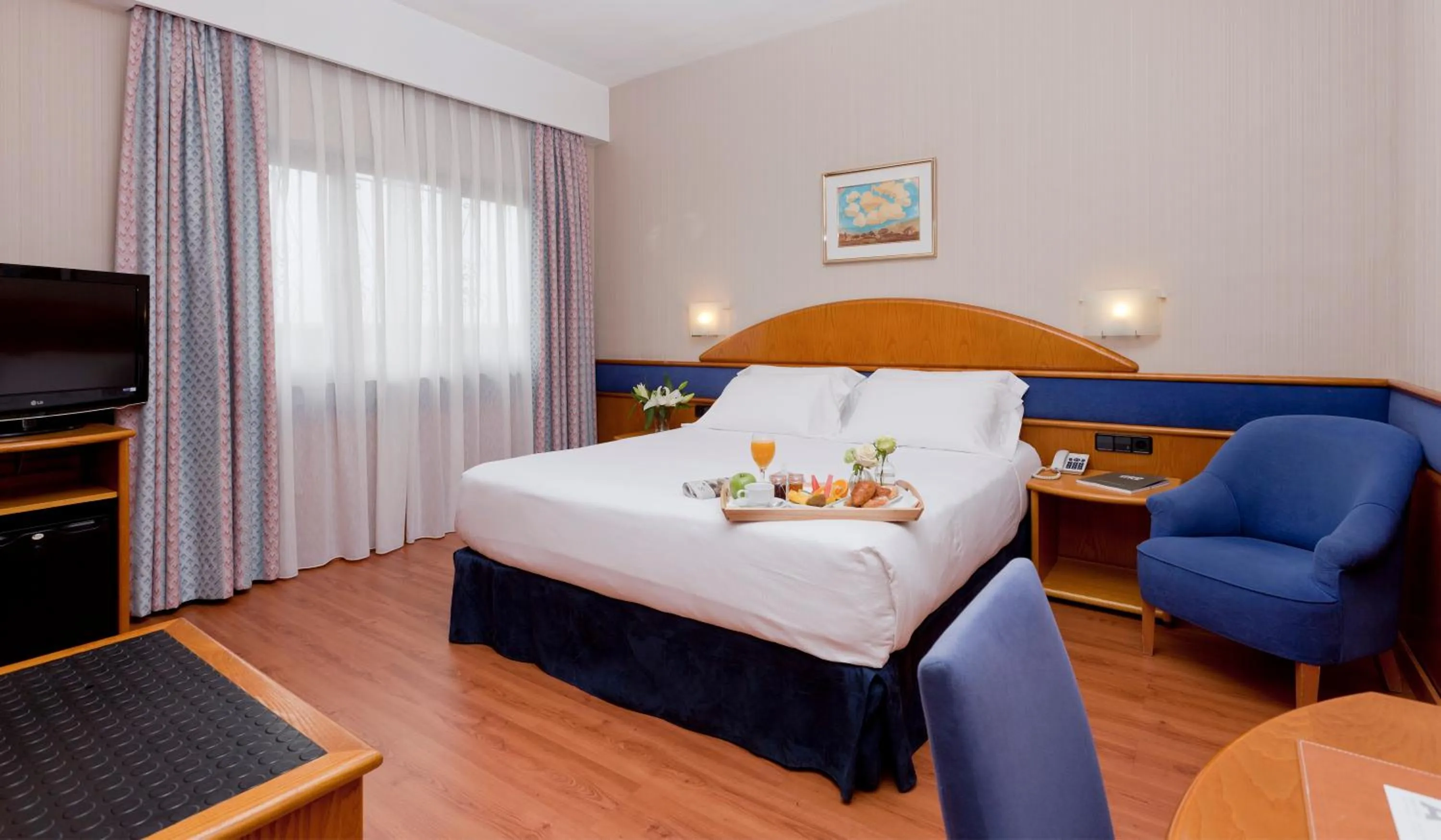 Bedroom, Bed in Agumar