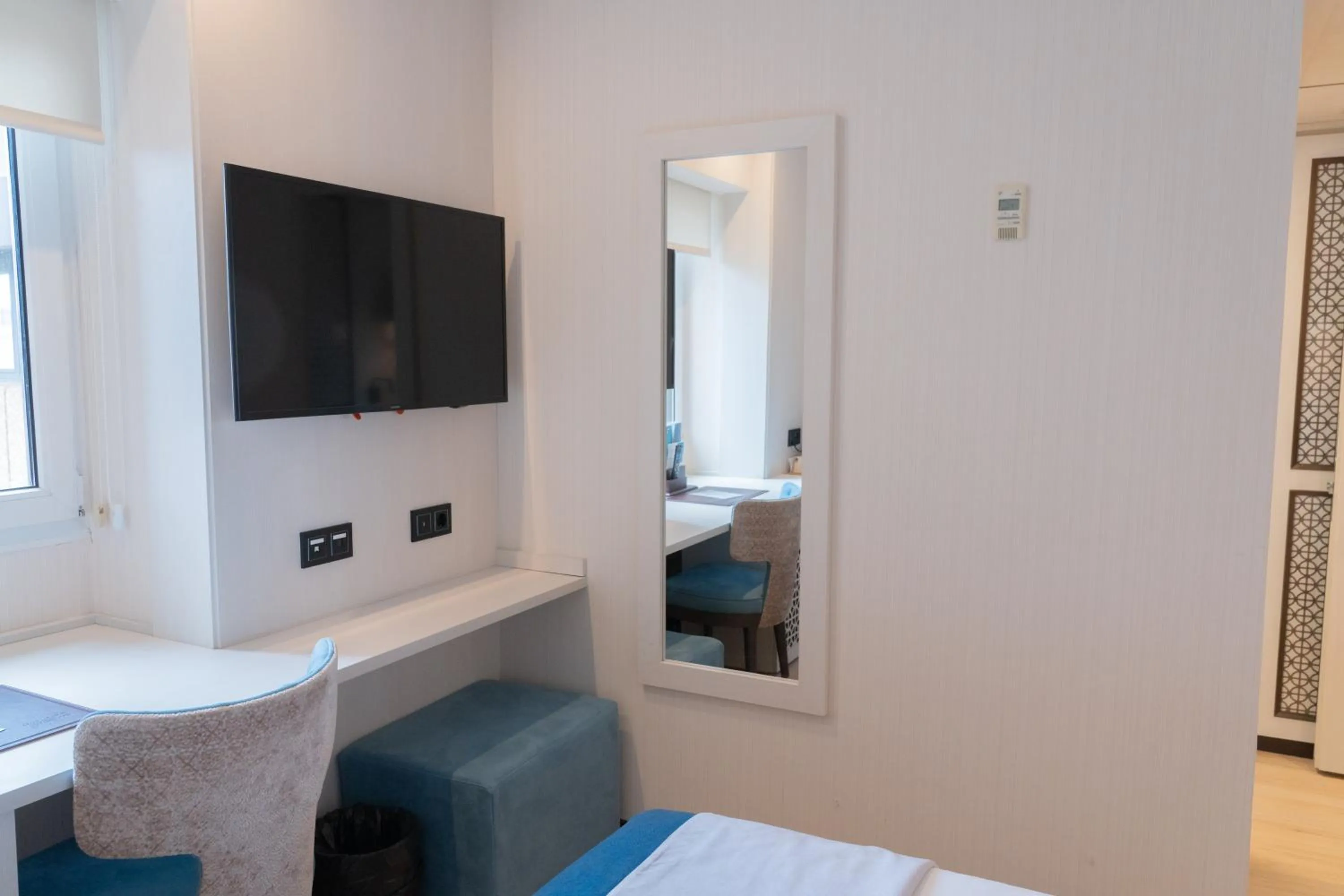 TV and multimedia, Bed in Santemar