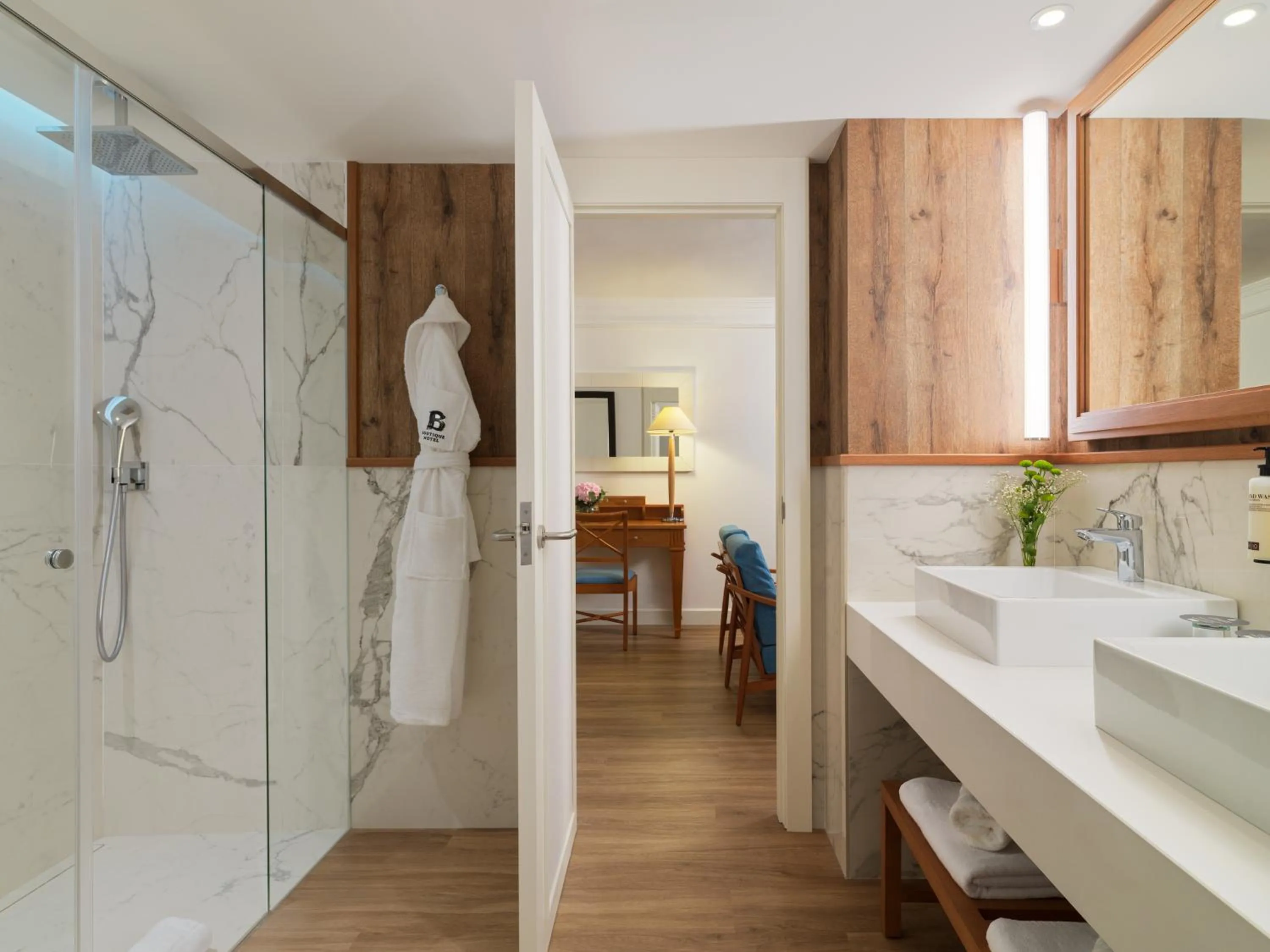 Bathroom in Boutique Hotel H10 Blue Mar - Adults Only