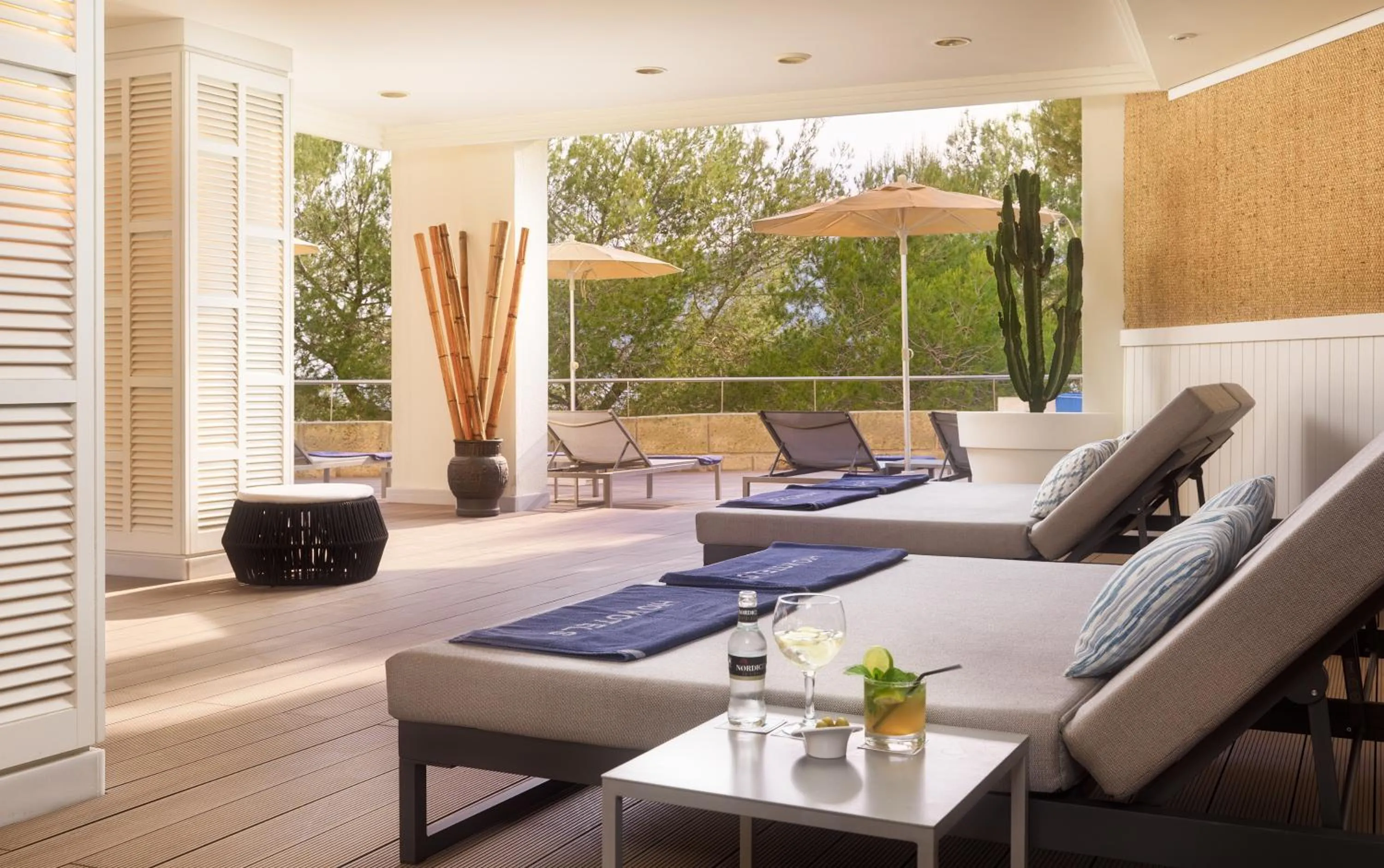 Area and facilities in Boutique Hotel H10 Blue Mar - Adults Only