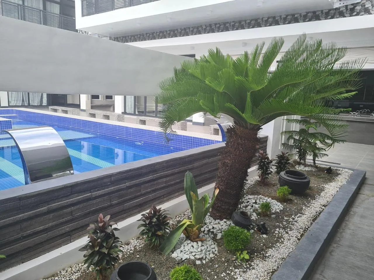 Property building in Dampa Poolside Events & Accommodation