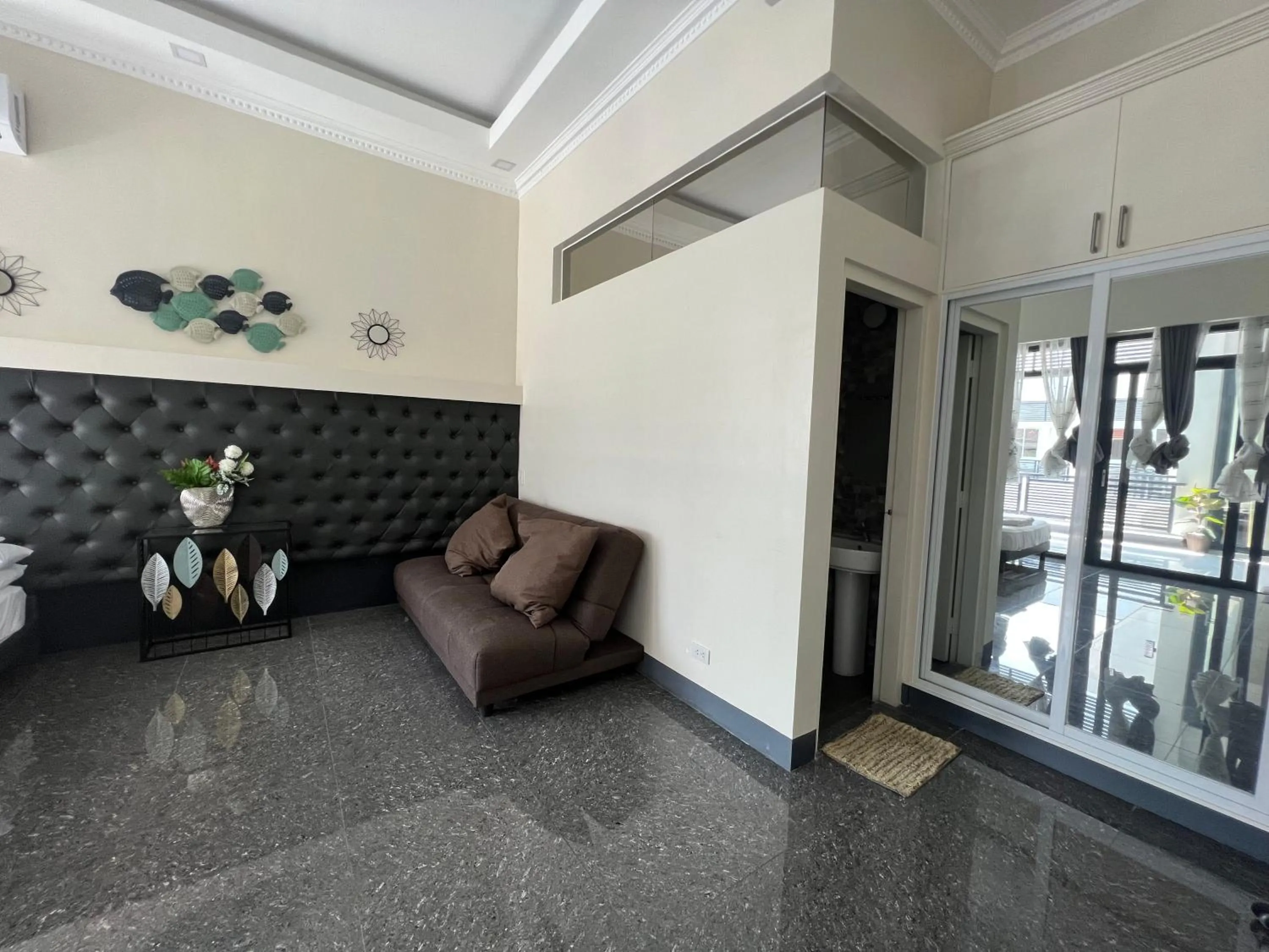 Bathroom in Dampa Poolside Events & Accommodation