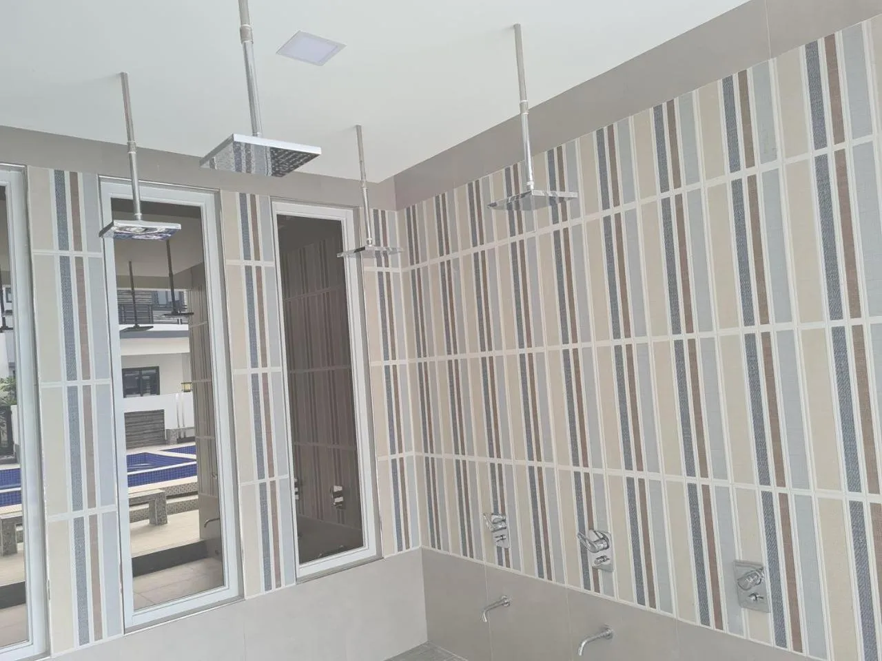 Public Bath in Dampa Poolside Events & Accommodation